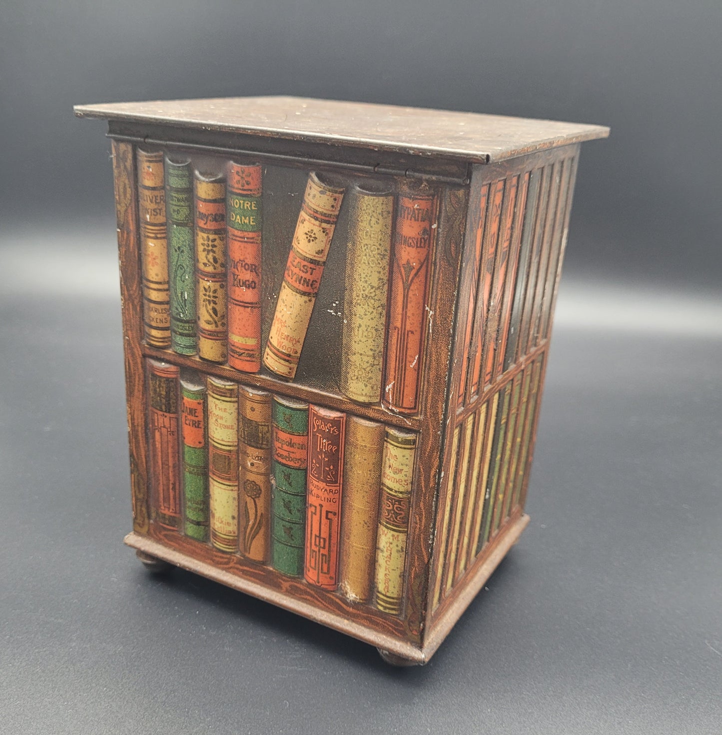 Antique Advertising - Huntley and Palmers Bookcase Biscuit