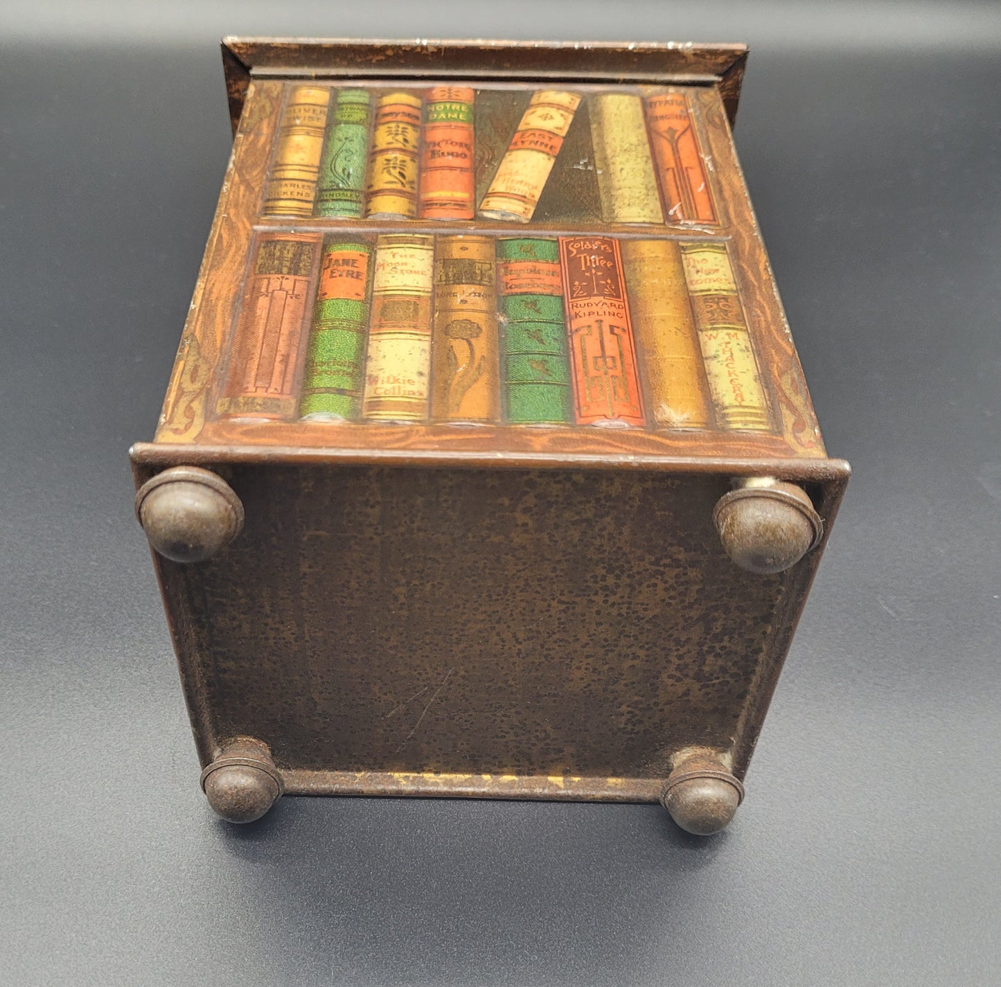 Antique Advertising - Huntley and Palmers Bookcase Biscuit