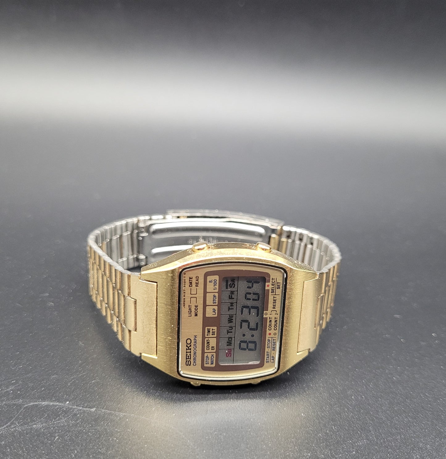 SEIKO Digital LCD Watch