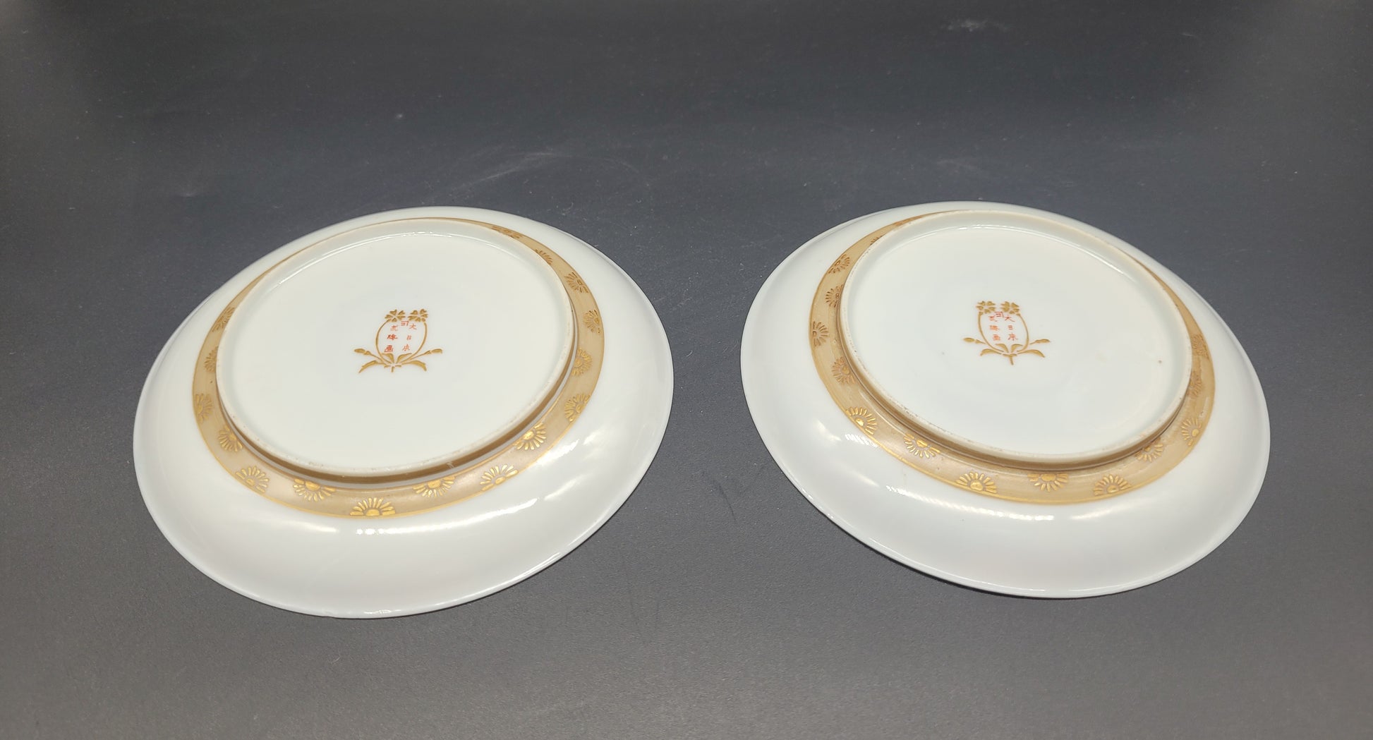 Antique Japanese Satsuma edo meji Plates Signed Pair