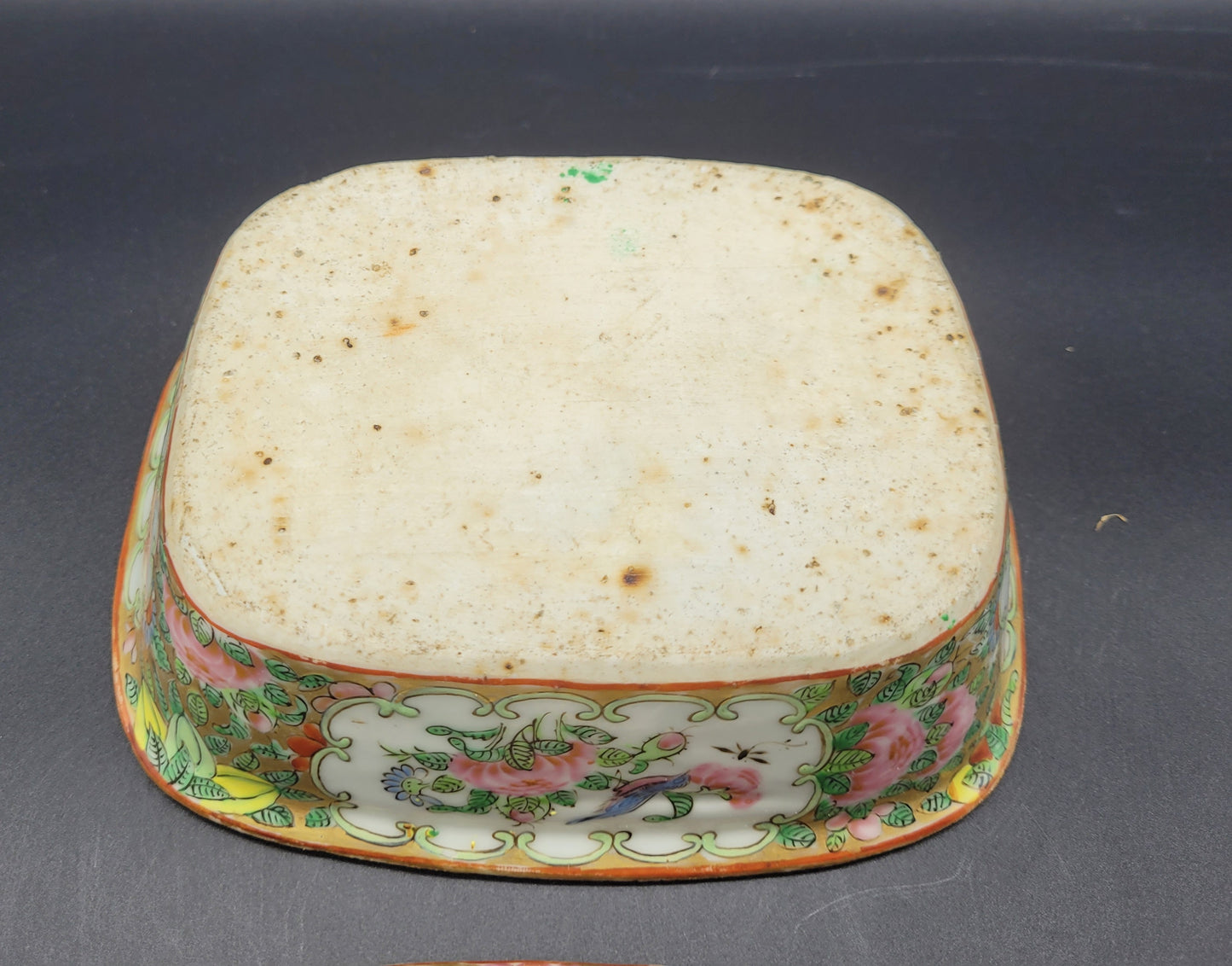 Chinese 19th Century Famille Rose Canton Food Warmer