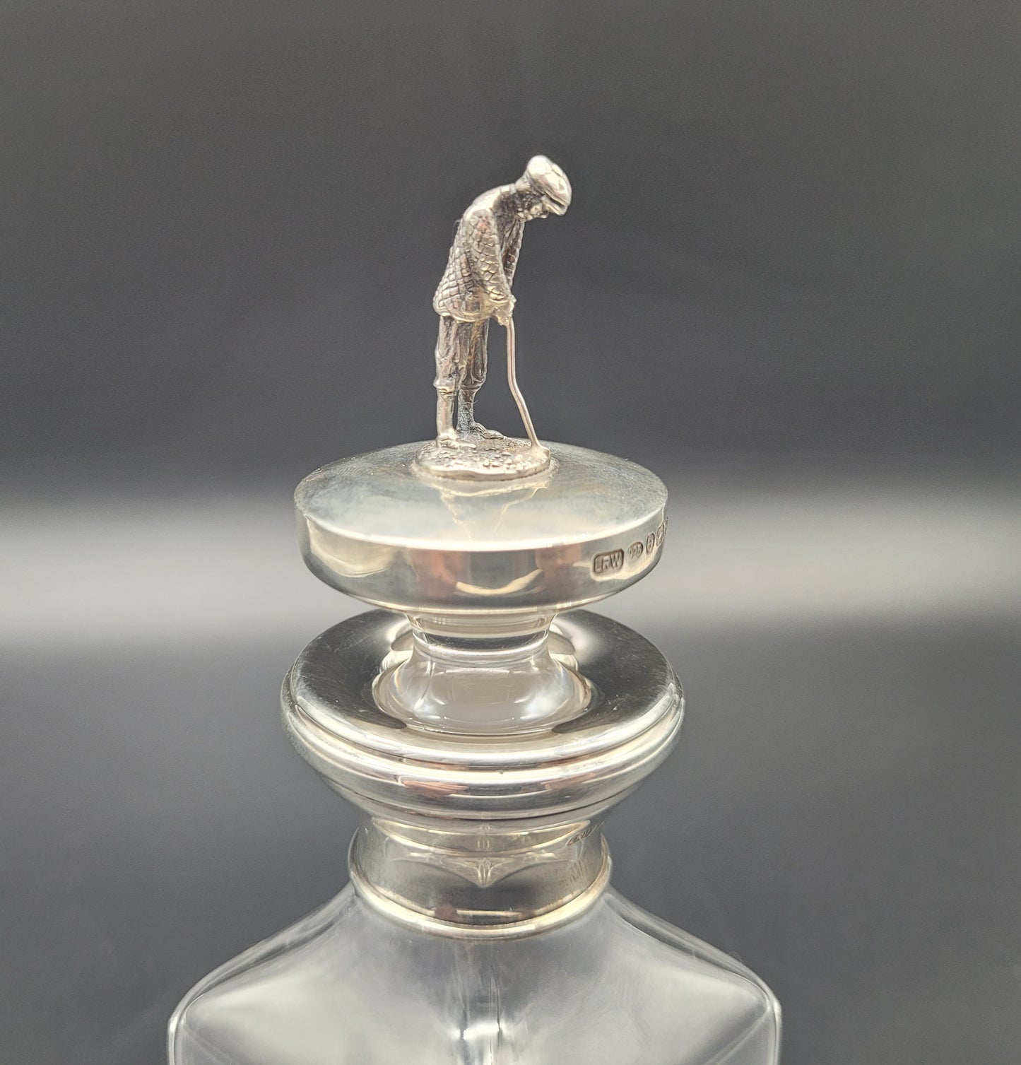 Antique / Vintage Sterling Silver & Crystal Golf Whiskey Decanter Bottle Silver Golfer Stopper