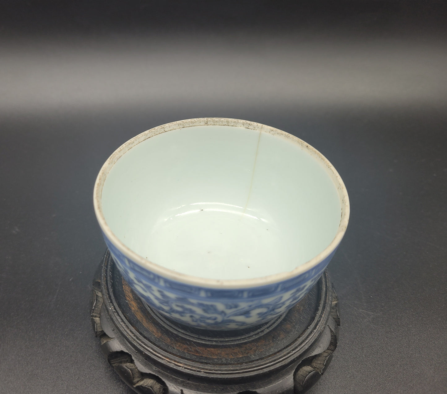 Chinese 18th century Blue & White Bowl with Wooden Stand