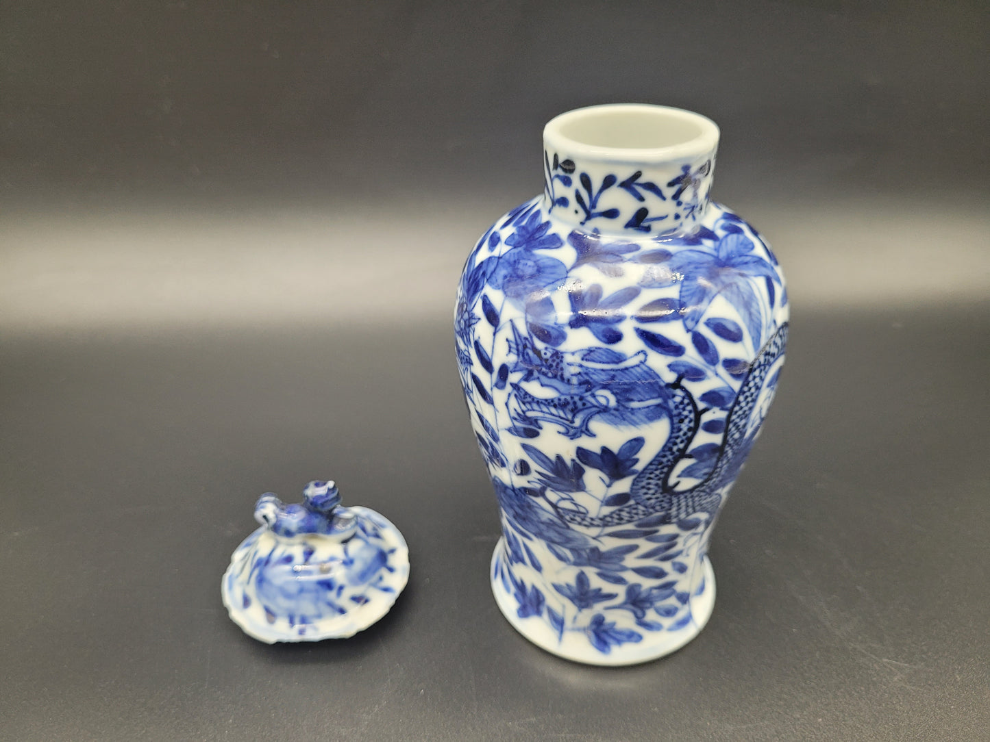 Antique Chinese Dragon Vase 19th Century 4 Character Mark