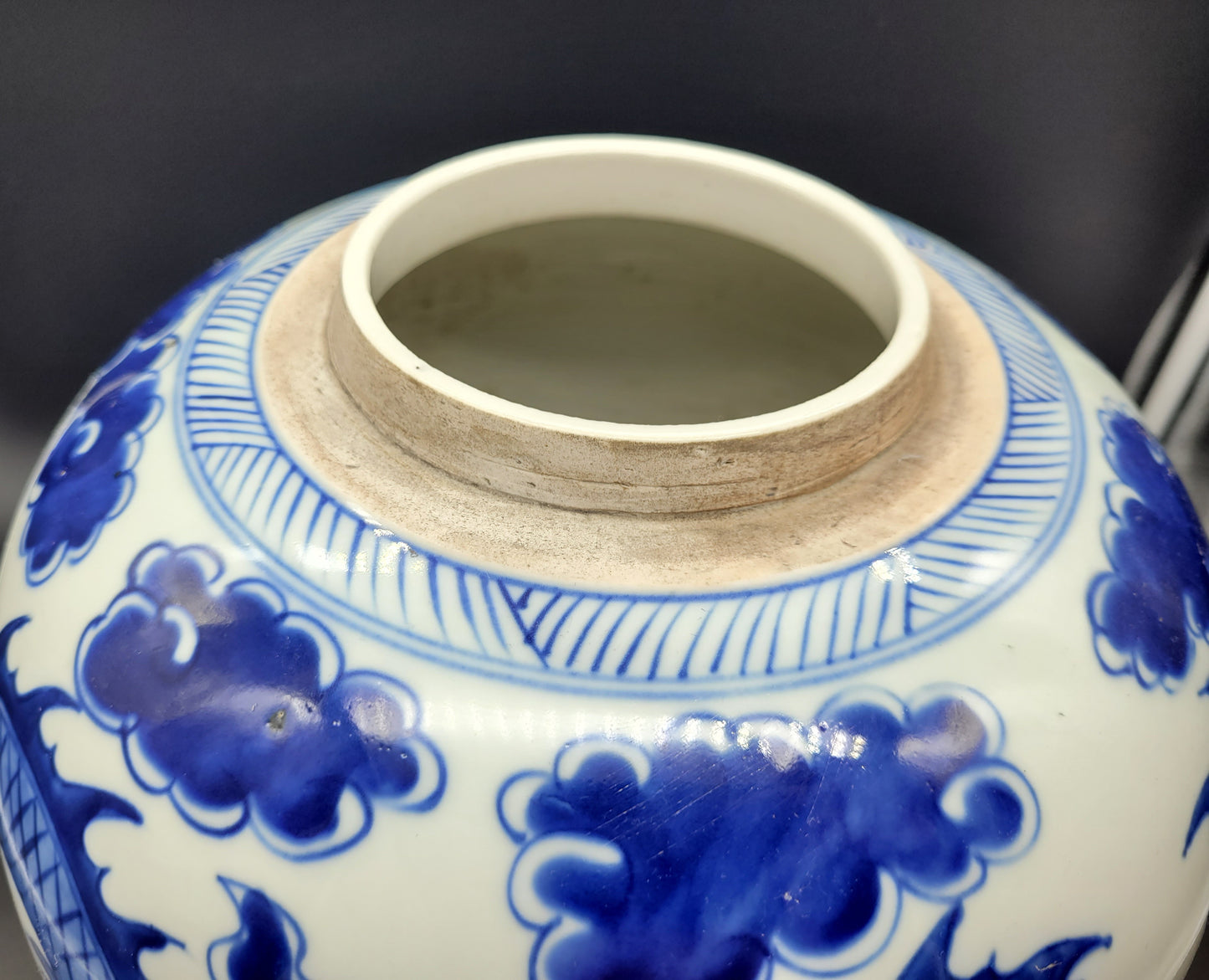 HUGE Chinese Dragon Ginger Jar Late 19th Early 20th Century