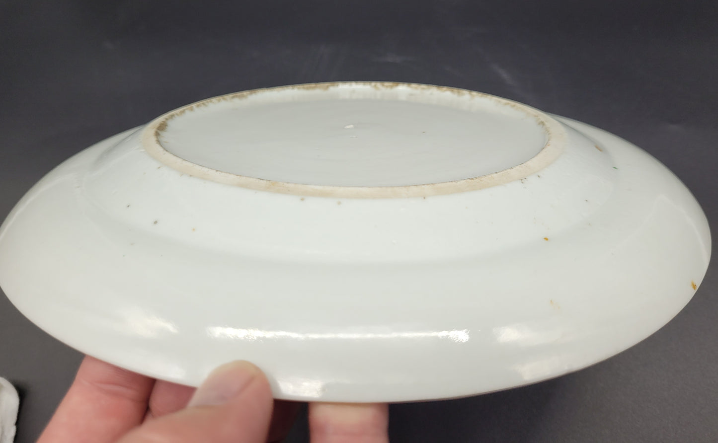 Chinese Late 18th Early 19th Century Famille Rose Shallow Bowl / Plate