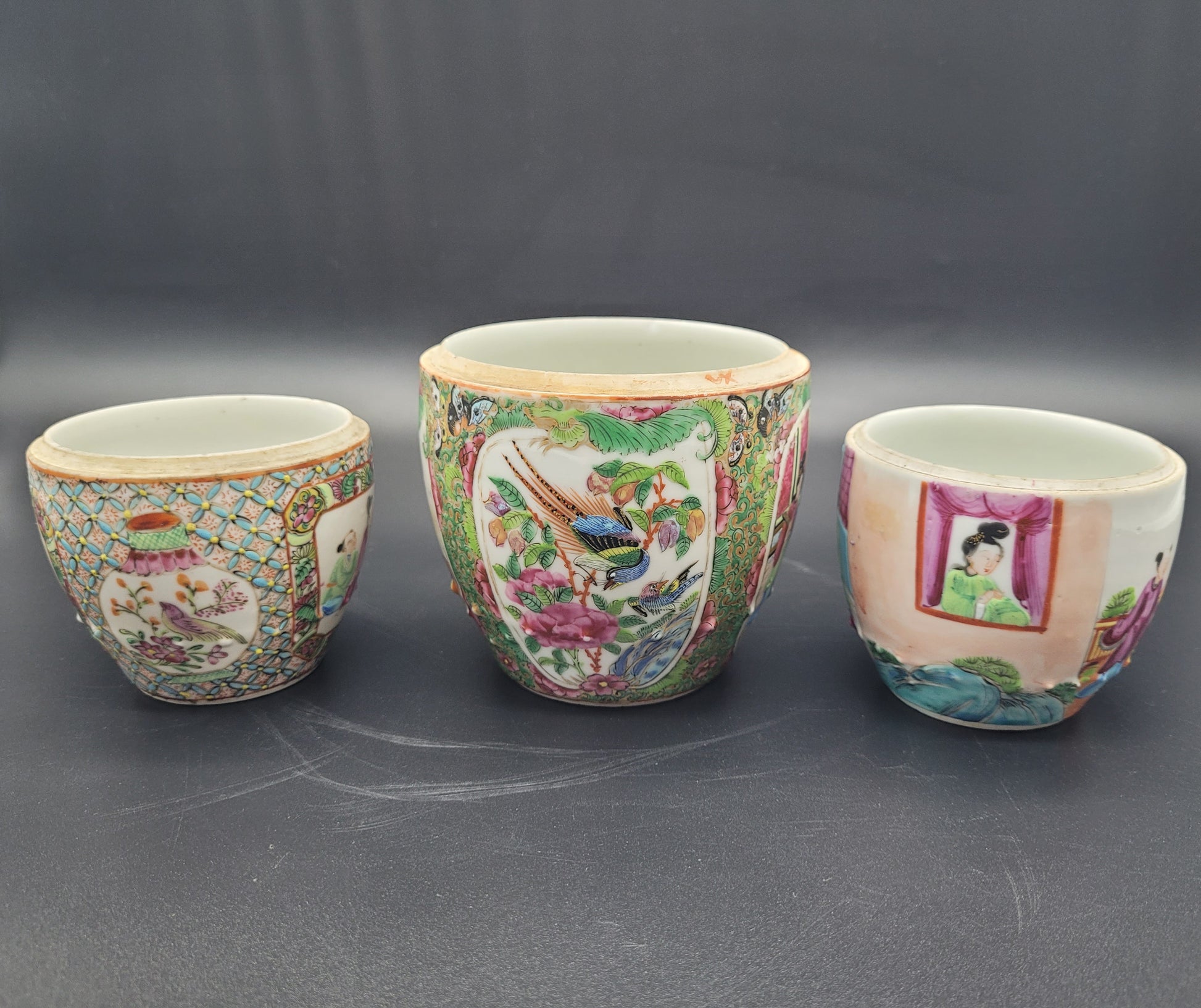 Chinese 19th century Famille Rose  Amazing Quality Decoration