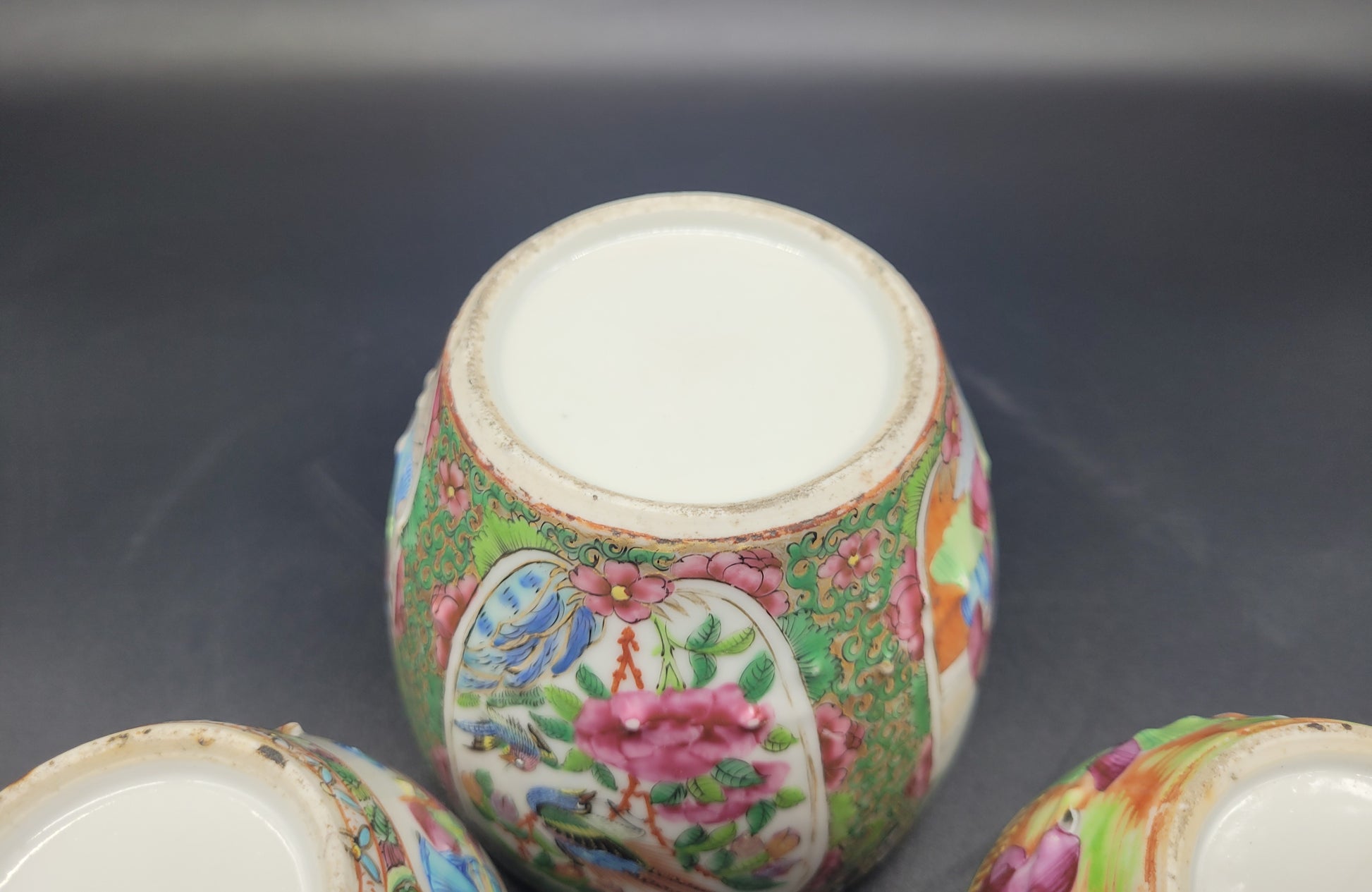 Chinese Qing Antique 19th century Famille Rose