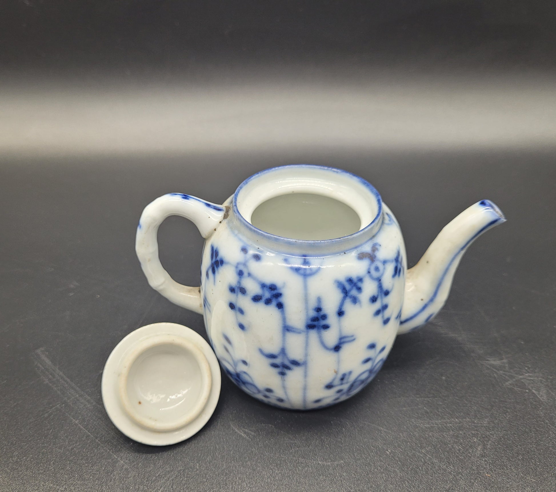 Chinese Qing Dynasty Antique Miniature Teapot
