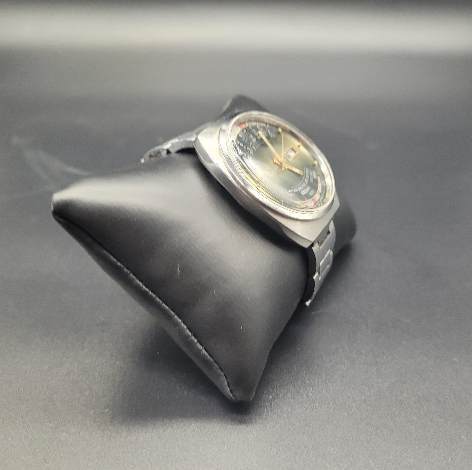 Vintage Retro ORIENT Mens Watch for sale