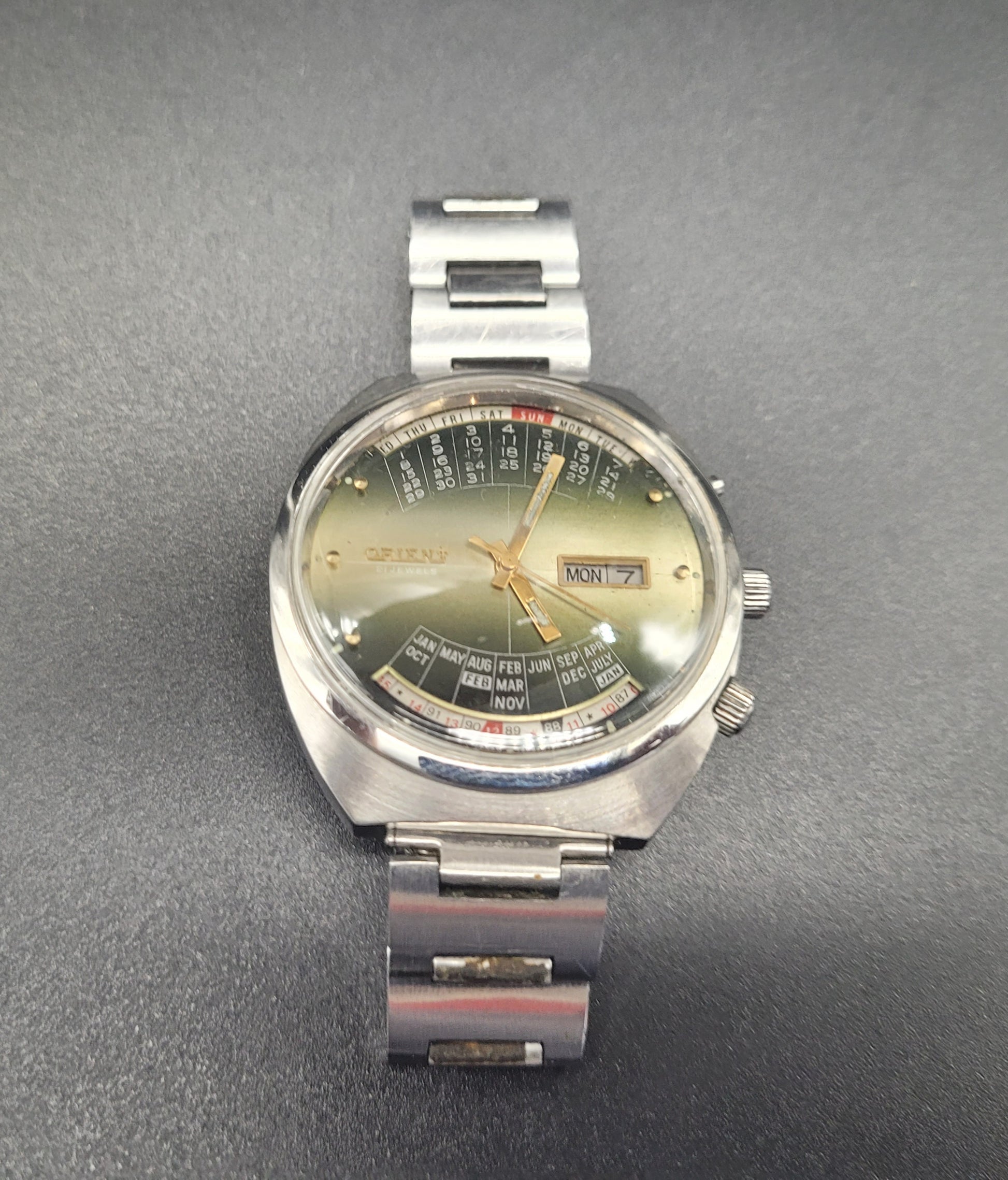 Vintage Retro ORIENT Mens Watch Automatic movement