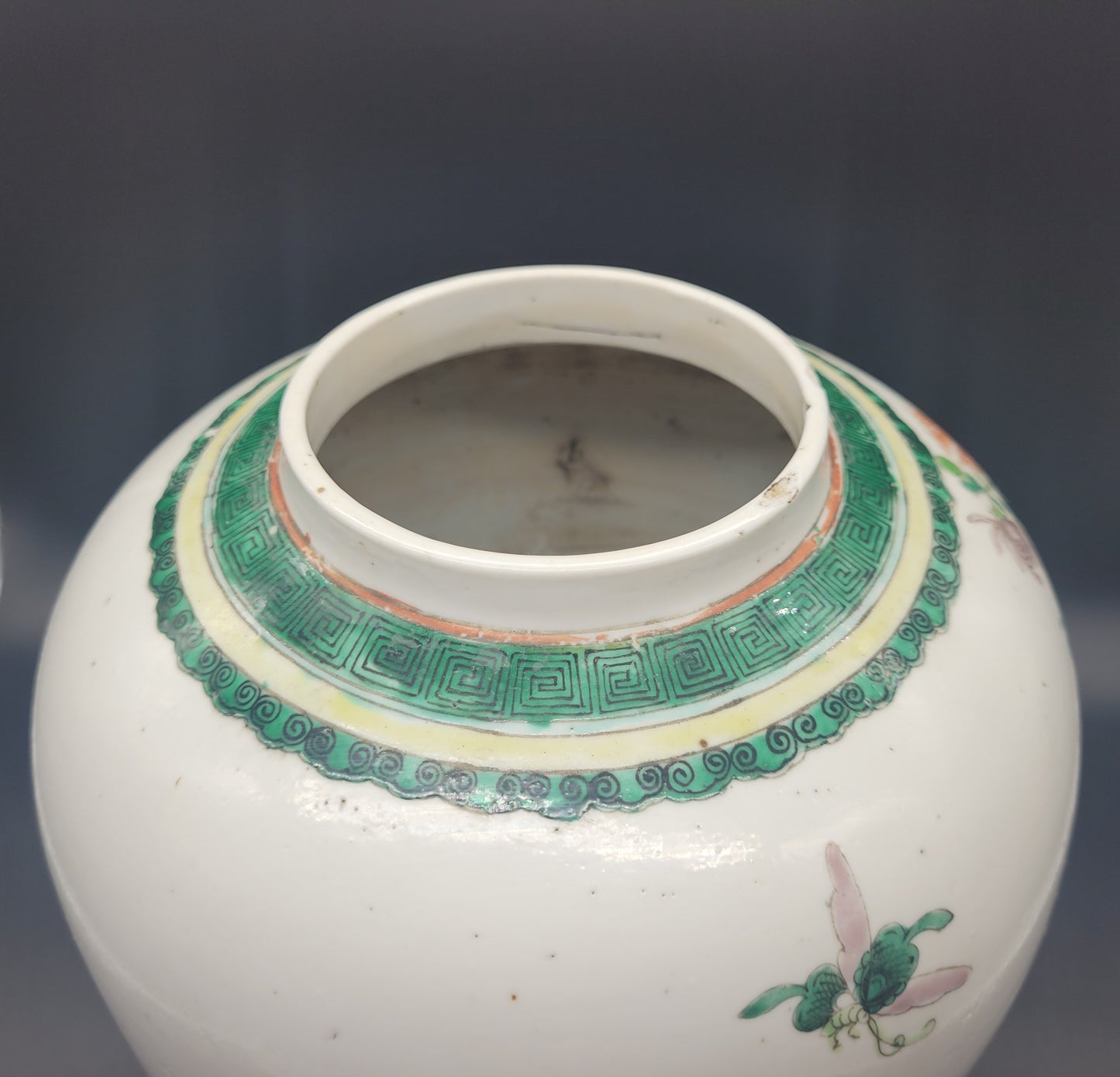 Beautiful LARGE Chinese Famille Vert Ginger Jar & Carved Wooden Stand antiques for sale