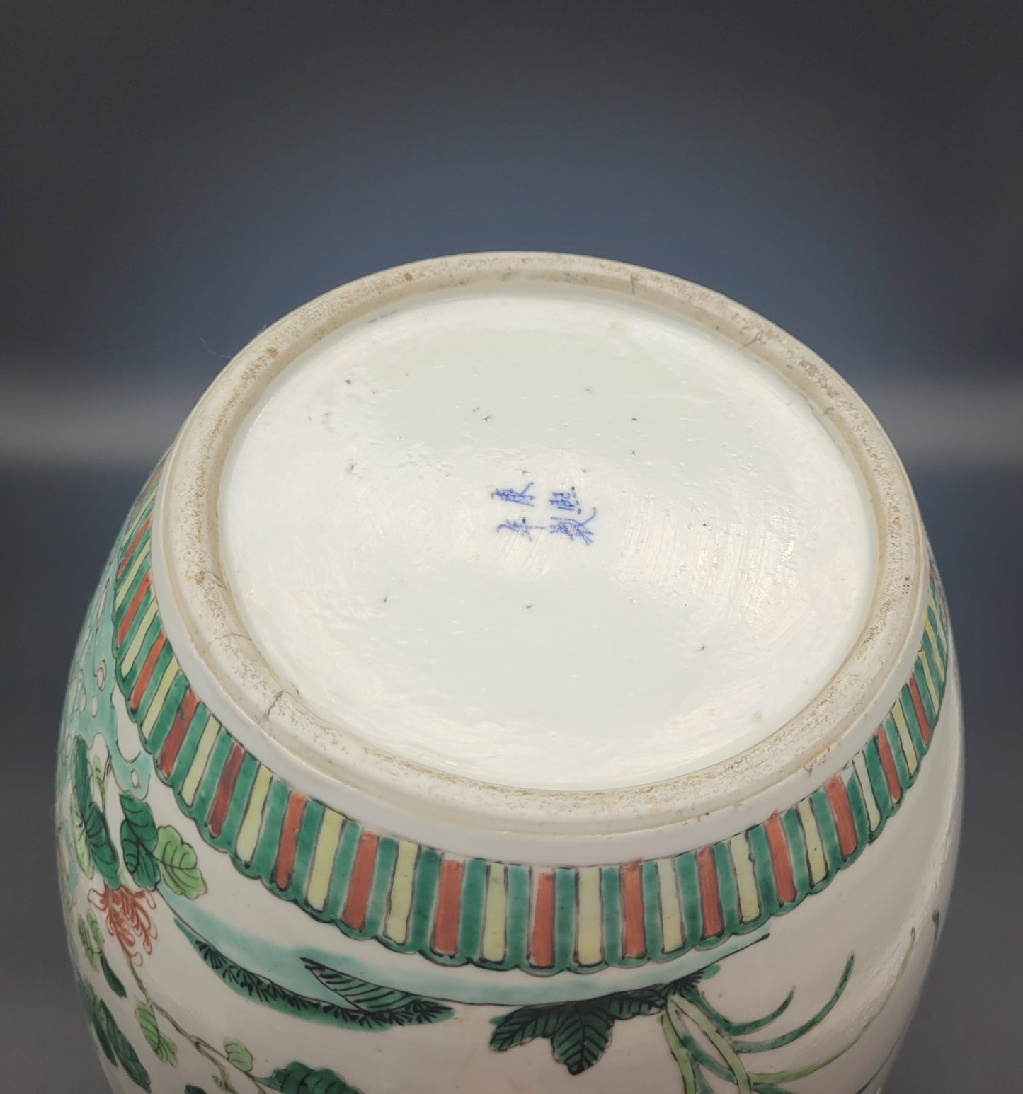 Beautiful LARGE Chinese Famille Vert Ginger Jar & Carved Wooden Stand ANTIQUES UK