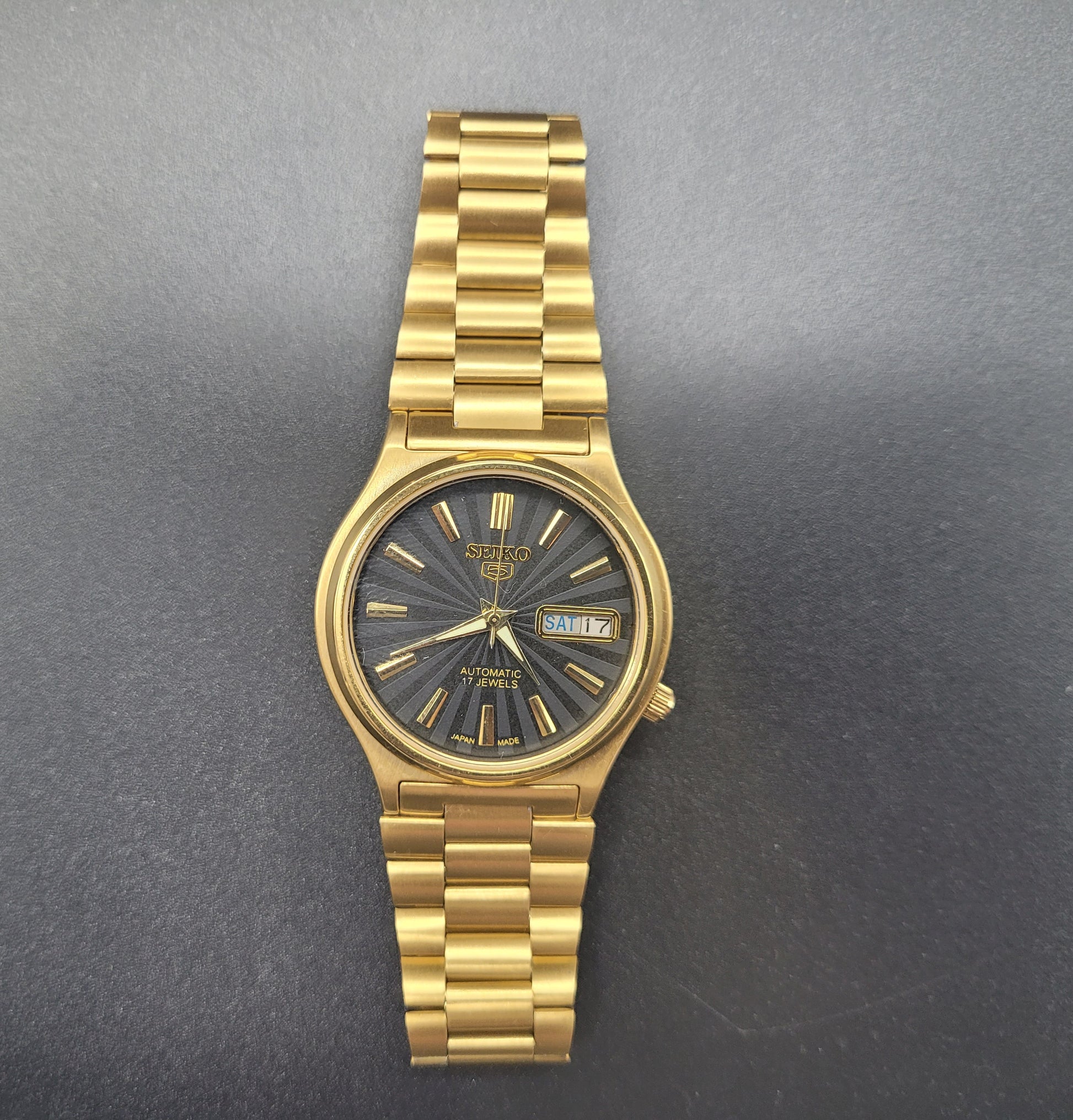 Best Vintage Seiko Watches · Vintage Seiko Watches: Front View of the Seiko 62MAS · Front View of the Seiko 6159-7000 · Front View of the Seiko .
