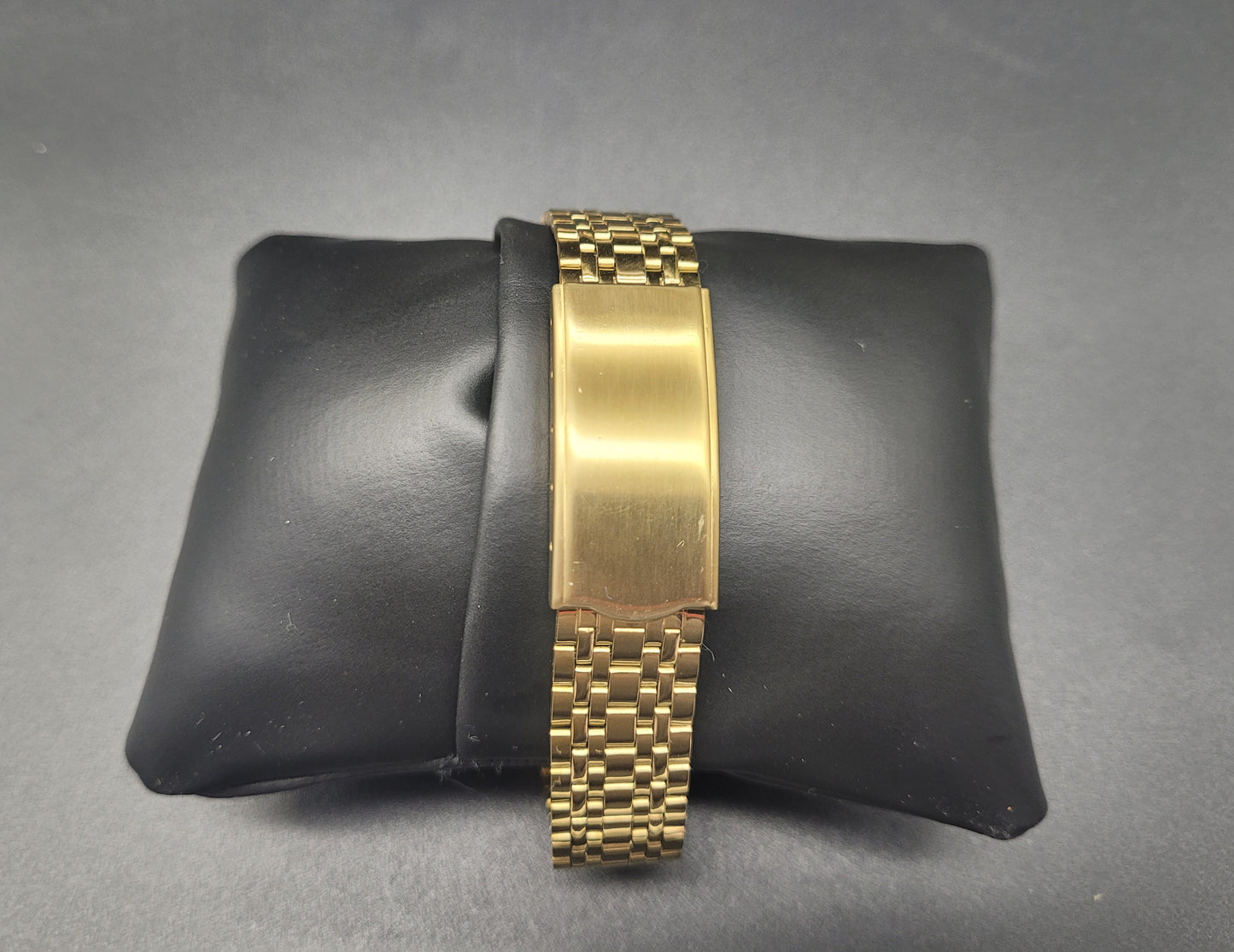 Vintage Seiko Watches Online : Automatic Watch Day Date Gold Plated Champagne Dial