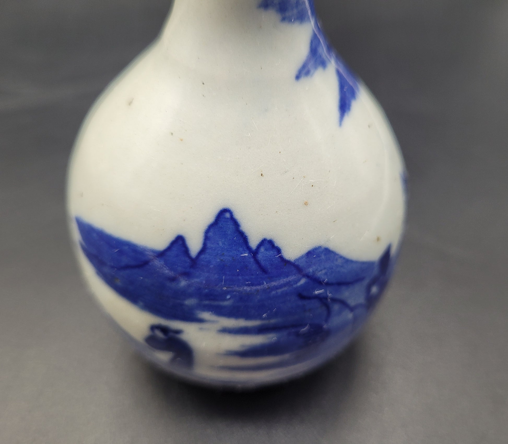 KB ANTIQUES & JEWELLERY Chinese Qing 18th / 19th Century Miniature Vase Two Vases