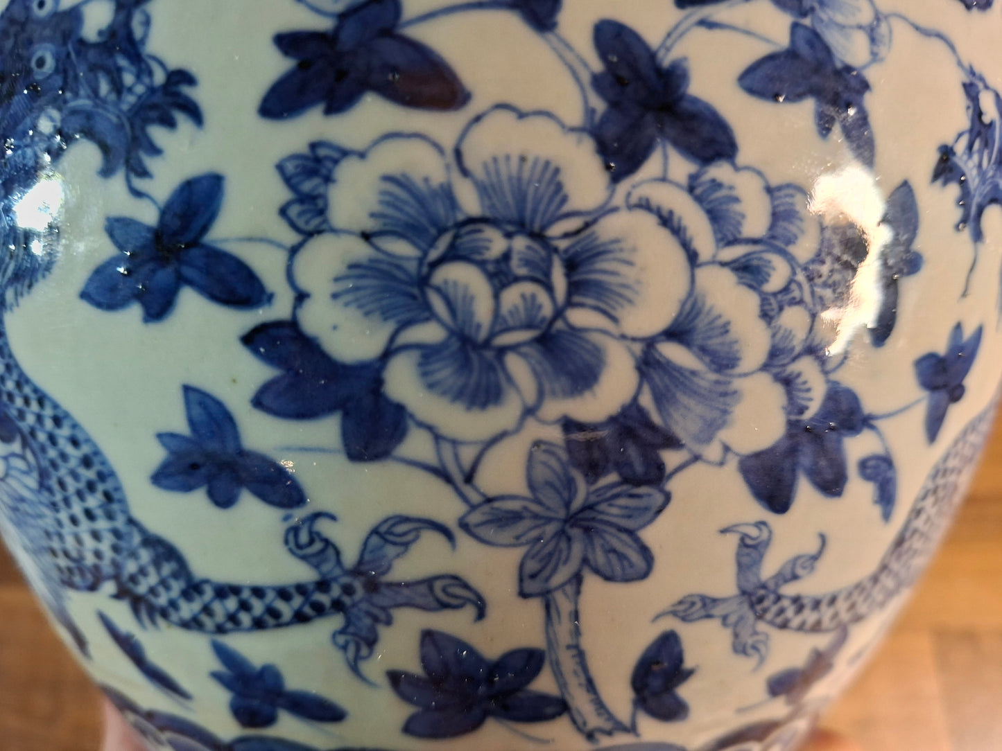 very well decorated Chinese blue and white fish bowl with dragon and flower decoration,