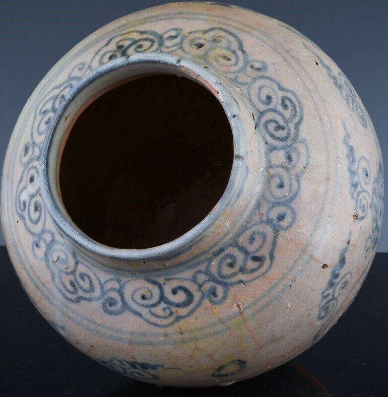 EARLY ANTIQUE CHINESE BLUE & WHITE LOTUS JAR YUAN EARLY MING DYNASTY