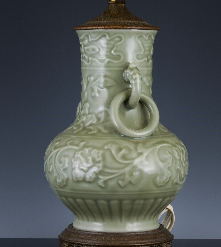 FINE ANTIQUE CHINESE LONGQUAN CELADON GLAZE ARCHAISTIC CARVED VASE LAMP