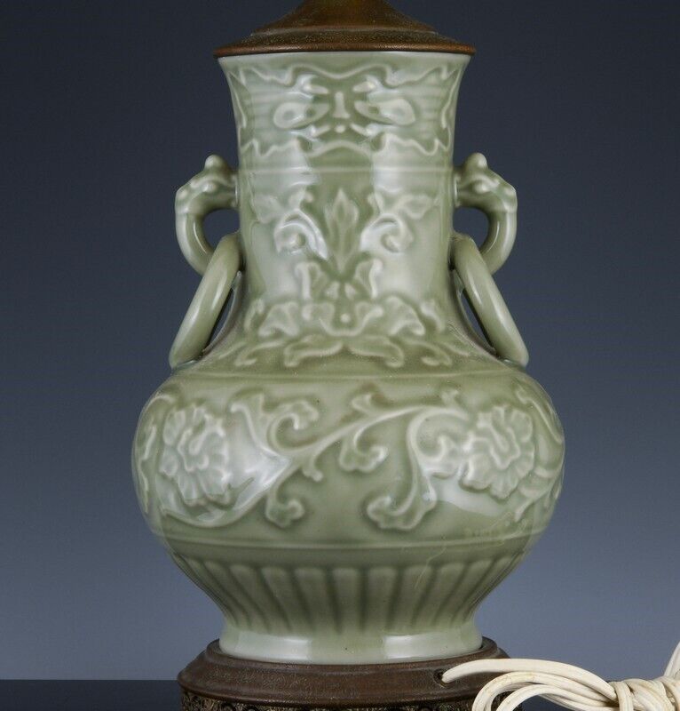 FINE ANTIQUE CHINESE LONGQUAN CELADON GLAZE ARCHAISTIC CARVED VASE LAMP