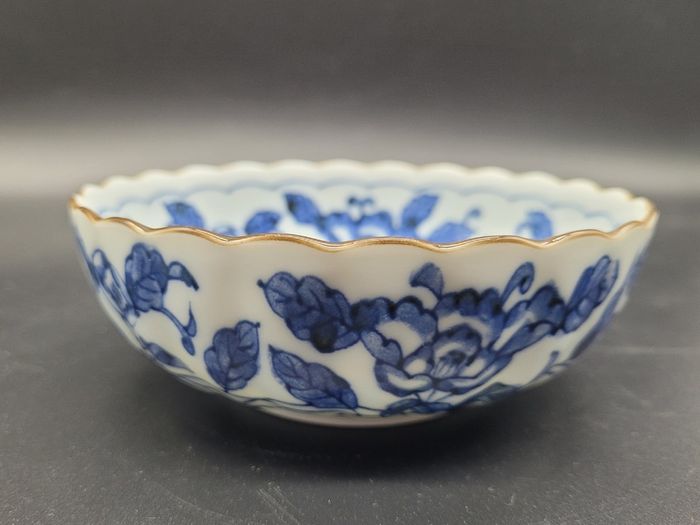 Vintage Chinese or Japanese Bowl Blue White Porcelain