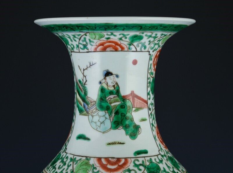LARGE 19THC CHINESE FAMILLE VERTE IMPERIAL FIGURES LANDSCAPE VASE