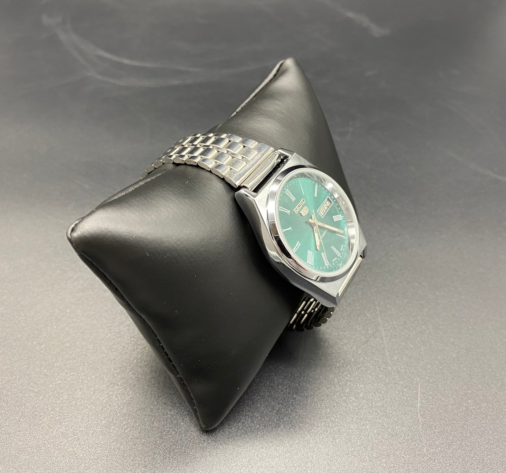Vintage Watches Online Vintage SEIKO 5 Automatic Watch Day Date Mint Green Dial