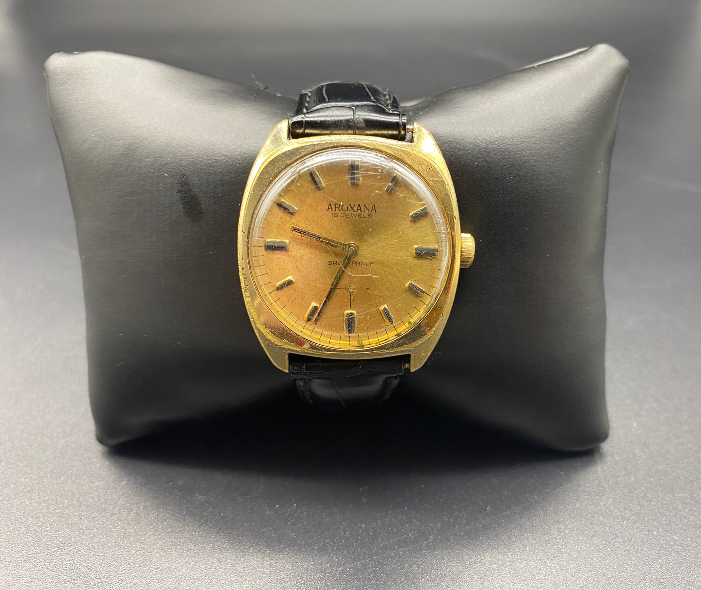 Vintage Watches USA  Retro SWISS AROXANA 15 Jewels Antimagnetic Watch   RARE 1960s Mens Mechanical watch on Leather Strap