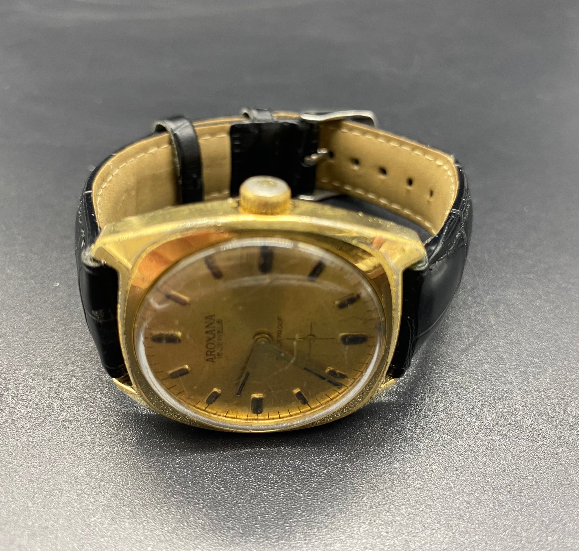 Vintage Retro SWISS AROXANA 15 Jewels Antimagnetic Watch   RARE 1960s Mens Mechanical watch on Leather Strap with a Really Nice Champagne Dial  KB ANTIQUES & WATCHES