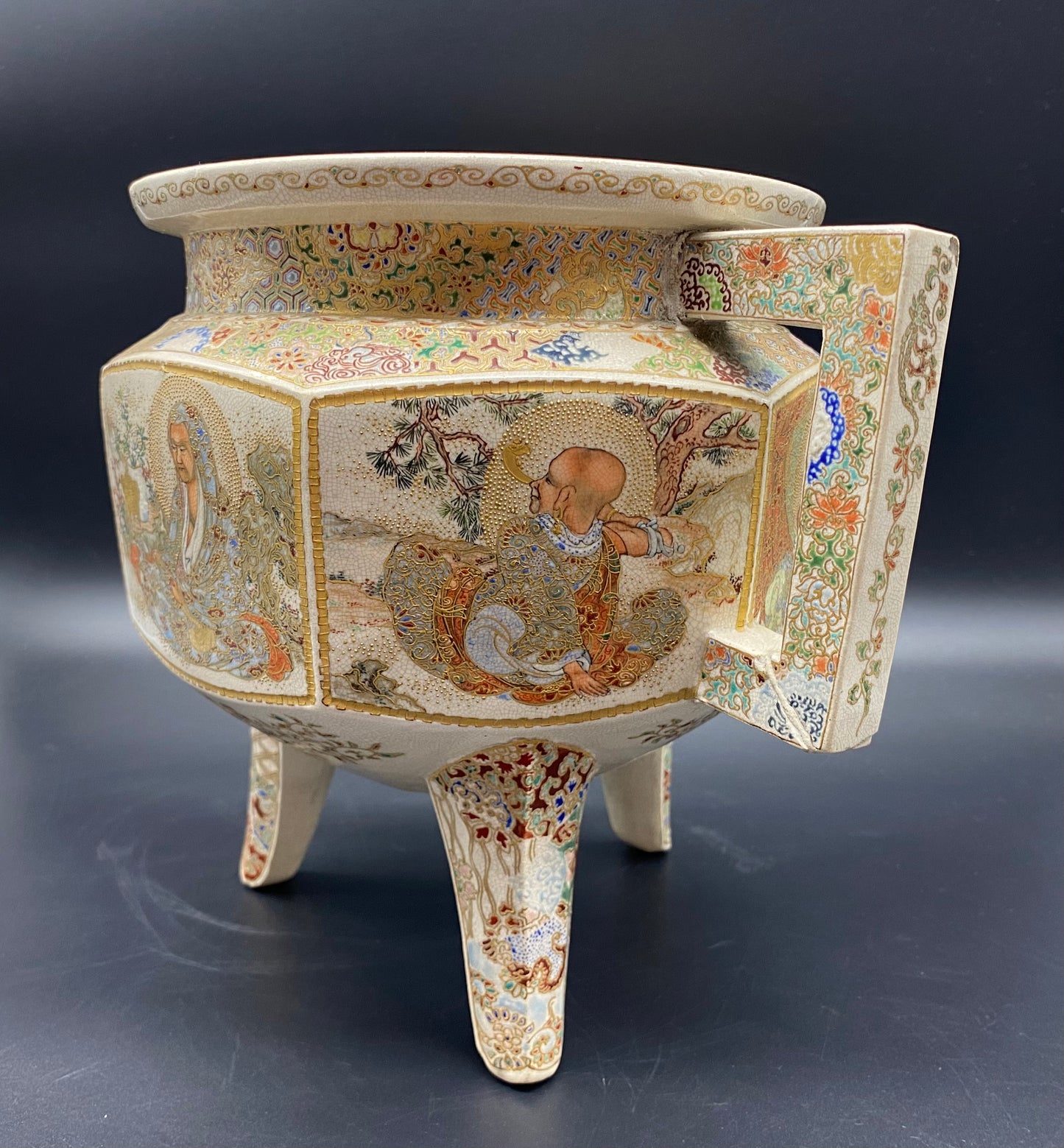 KBantiques & Collectables Superb Japanese Satsuma Meiji koro Censor LARGE