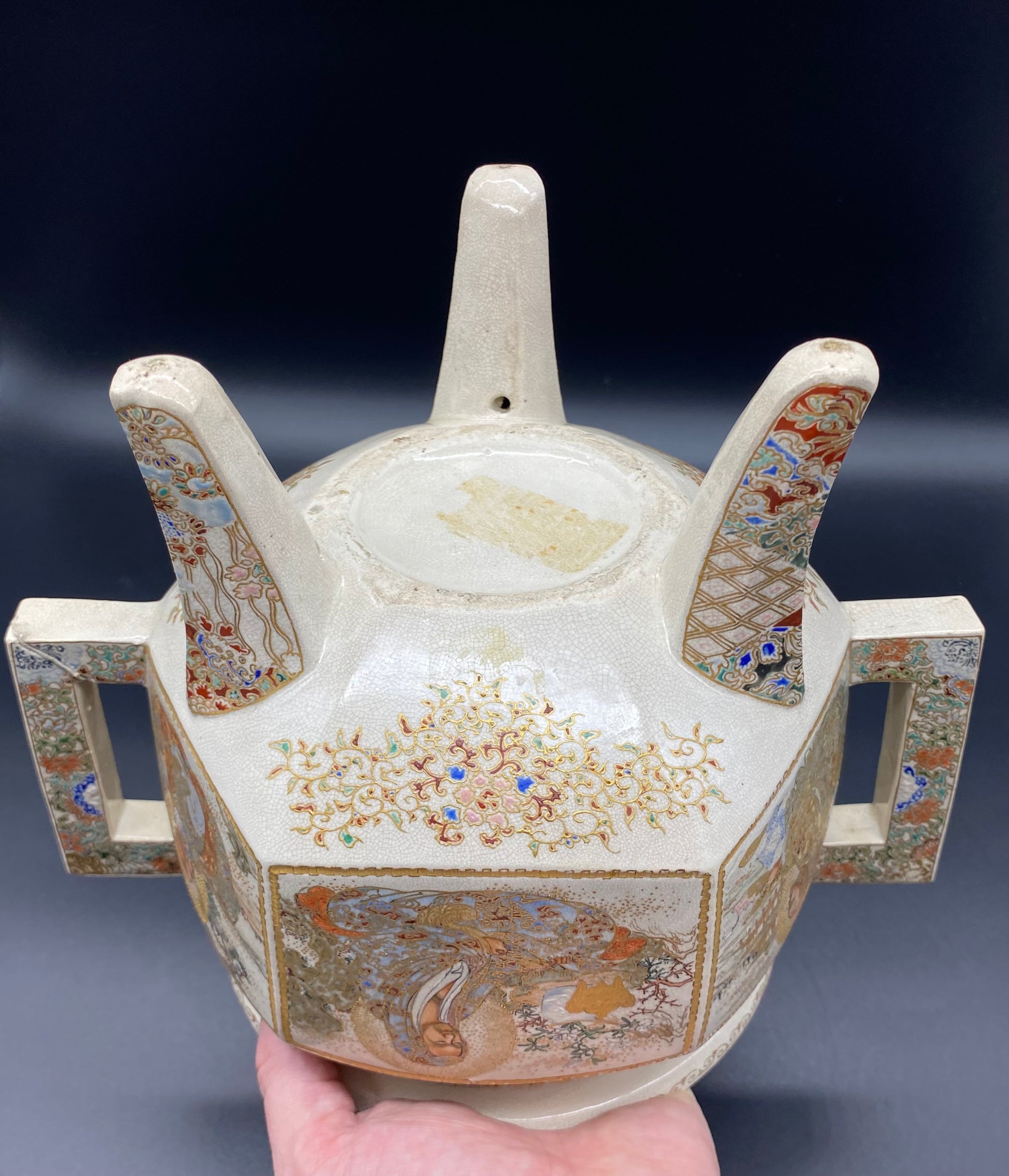 Japanese Satsuma for sale - The large size makes it a perfect statement piece and a conversation starter.