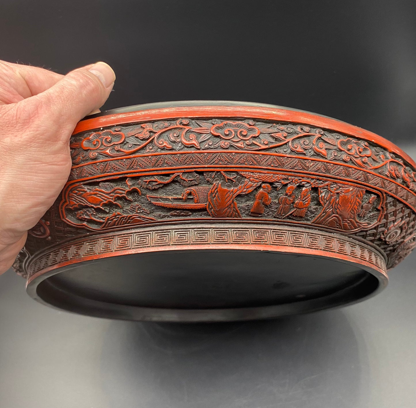 LARGE CINNABAR LACQUER 'DRAGON' BOX AND COVER 19TH CENTURY