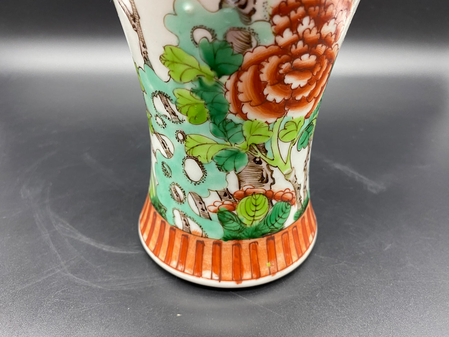 Antique Chinese Famille Verte Qing Dynasty Porcelain Vase with Cover