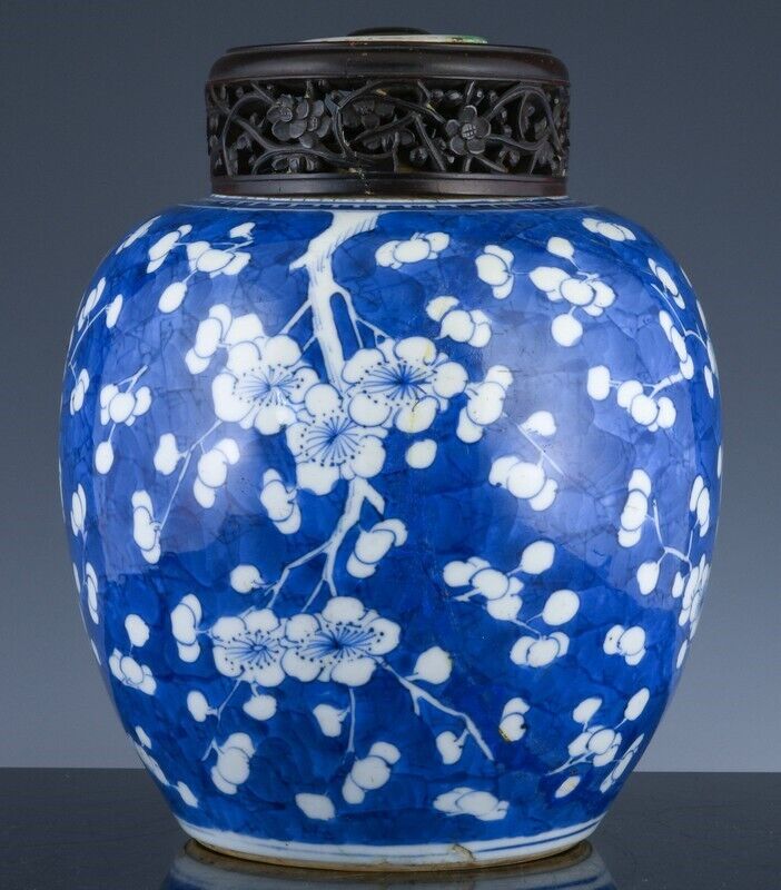 CHINESE BLUE & WHITE PRUNUS BLOSSOM PORCELAIN JAR KANGXI PERIOD