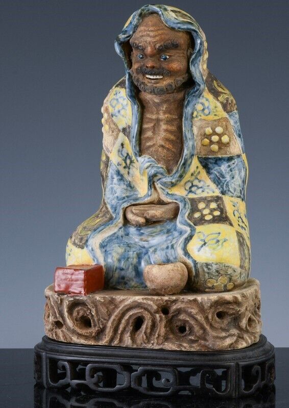 INTERESTING ANTIQUE CHINESE YELLOW BLUE SHIWAN GLAZE BUDDHA IMMORTAL FIGURE BOX