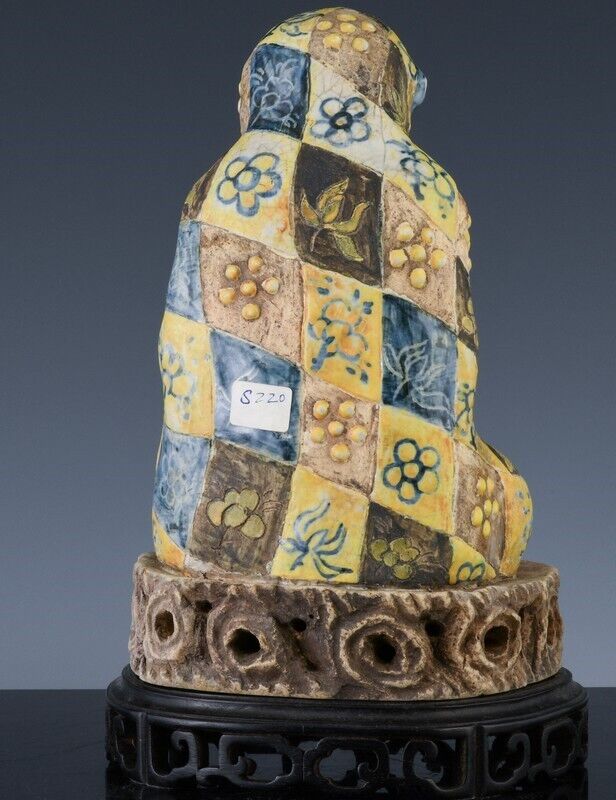 INTERESTING ANTIQUE CHINESE YELLOW BLUE SHIWAN GLAZE BUDDHA IMMORTAL FIGURE BOX