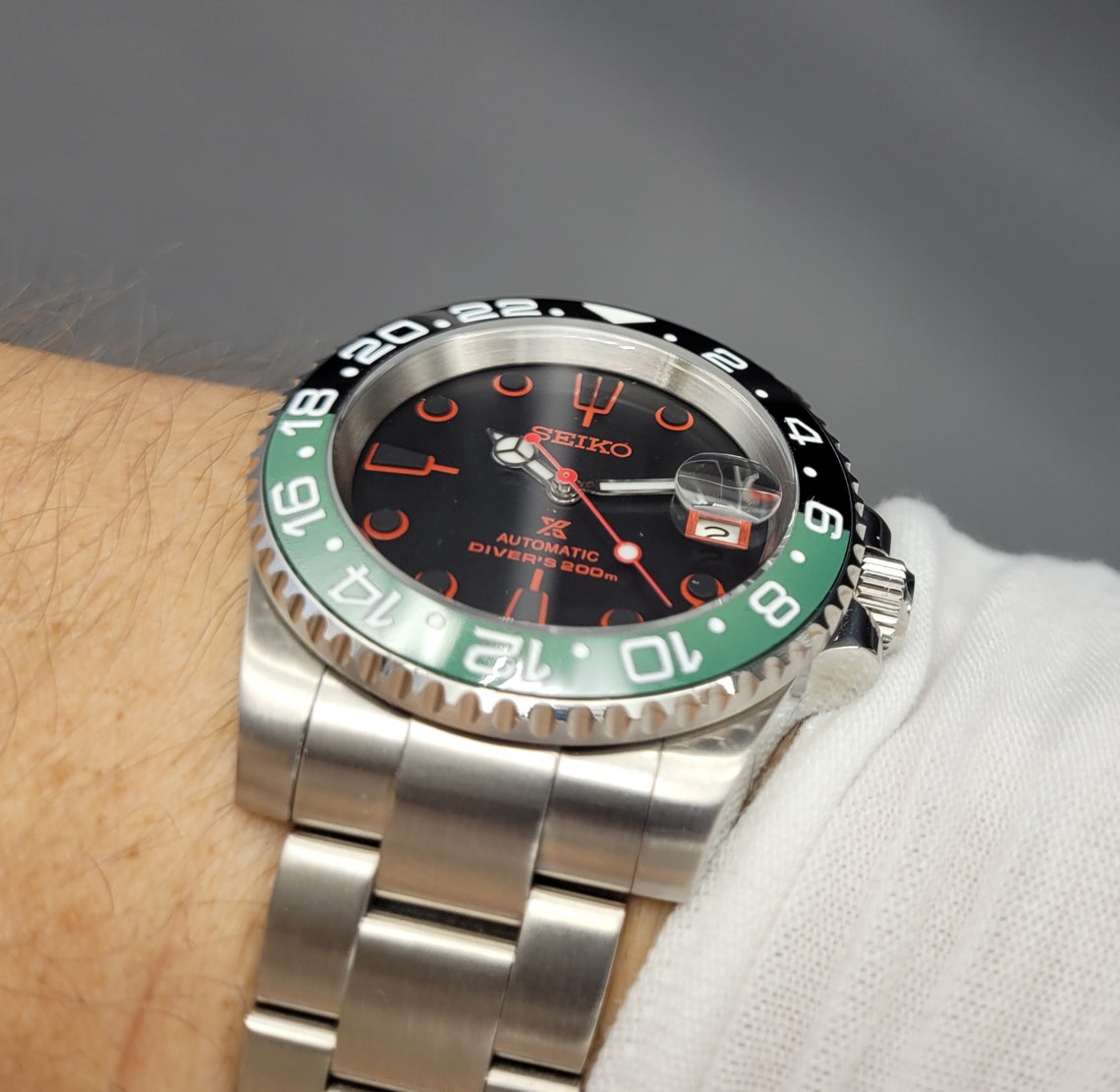 This is a one of a kind custom Made Seiko Mod Sprite style watch.