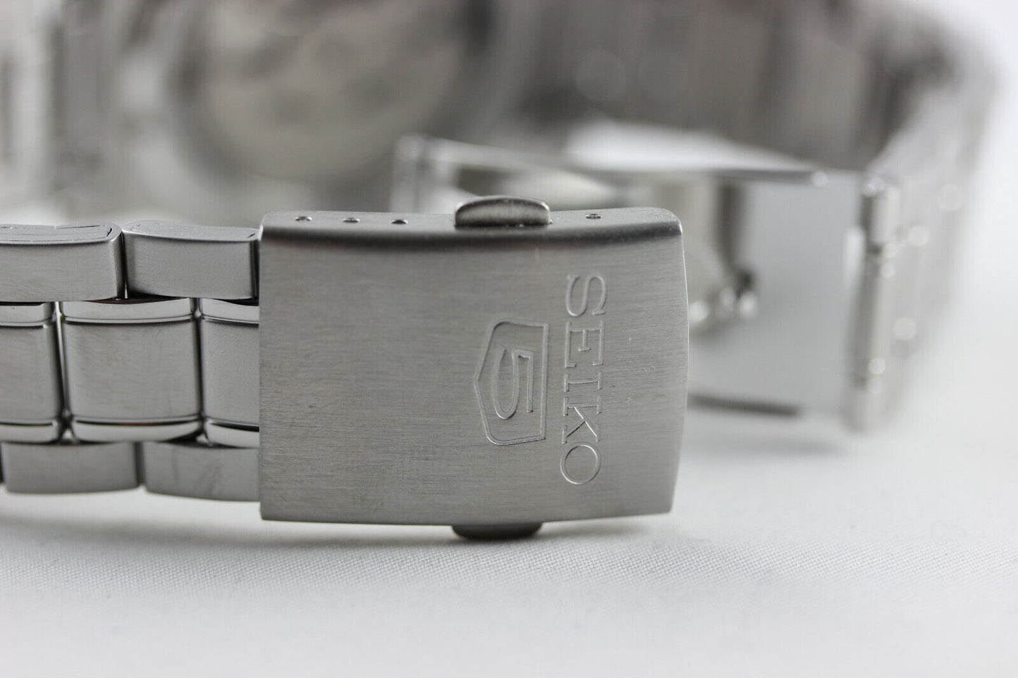 Seiko 5 Automatic 21 Jewels Racing Dial Men's Watch