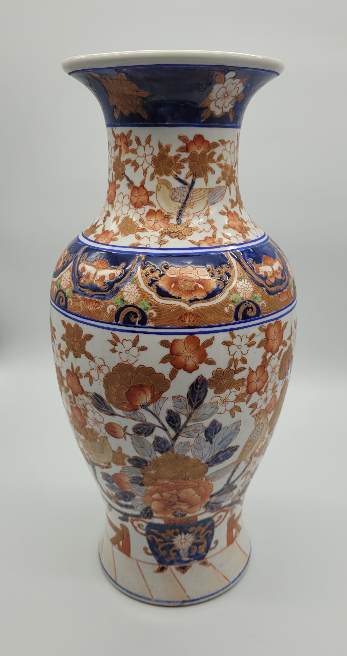 Japanese IMARI 19th Century  Vase