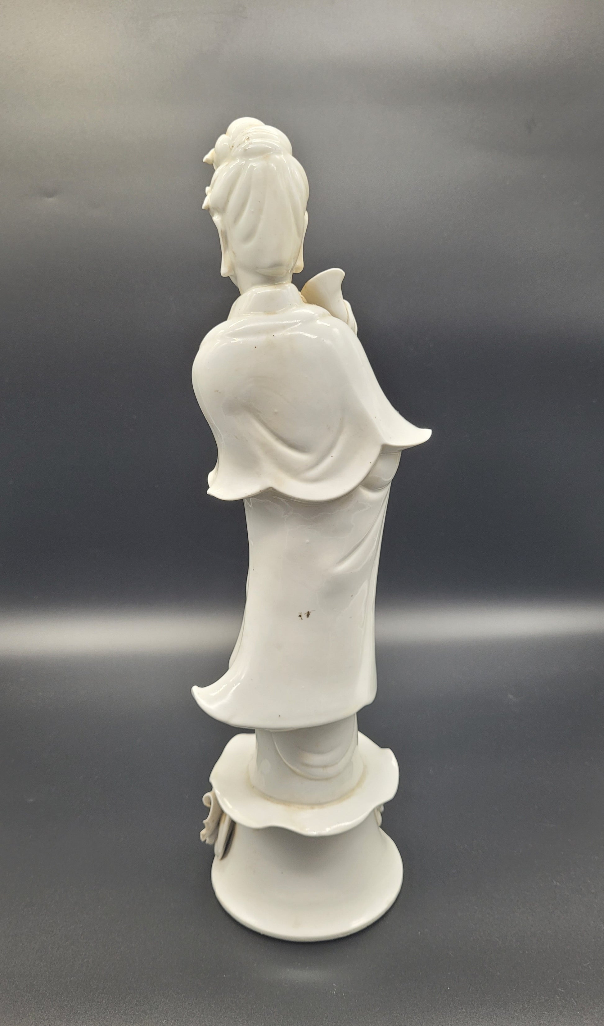 Antique Porcelain Guanyin Kwanyin Figurine 