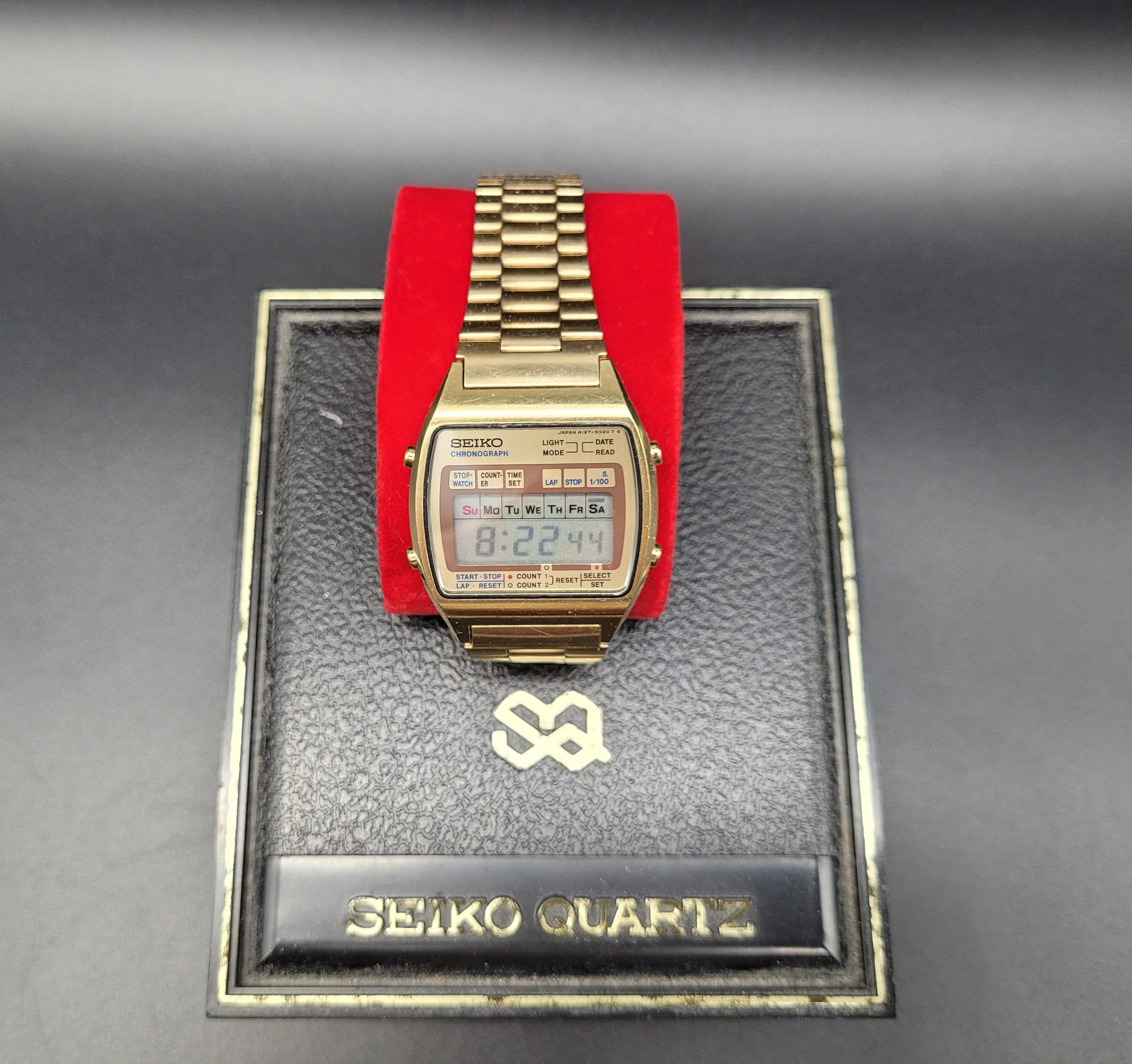 Seiko gold shop digital watch