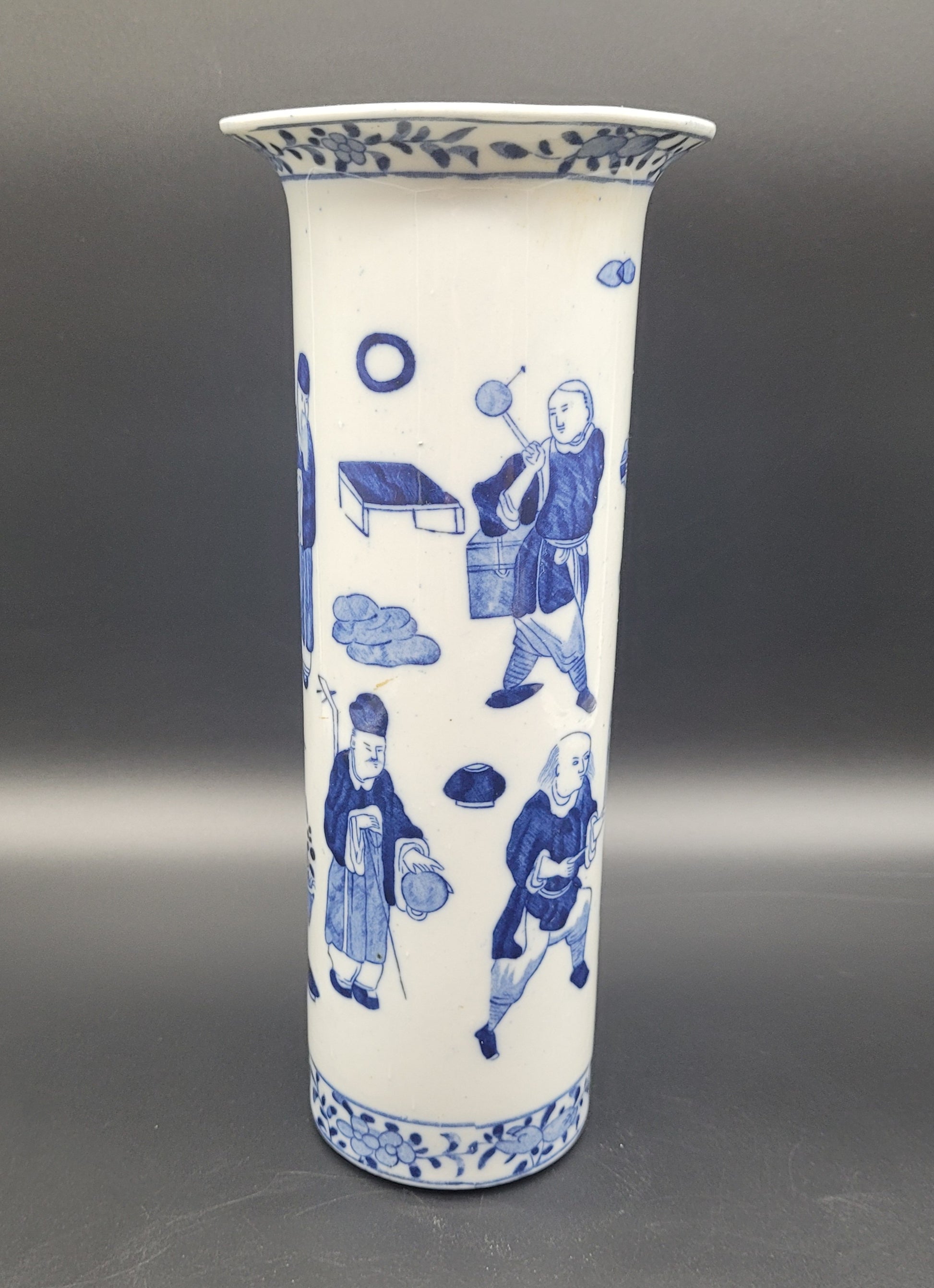 Chinese blue & white sleeve vase