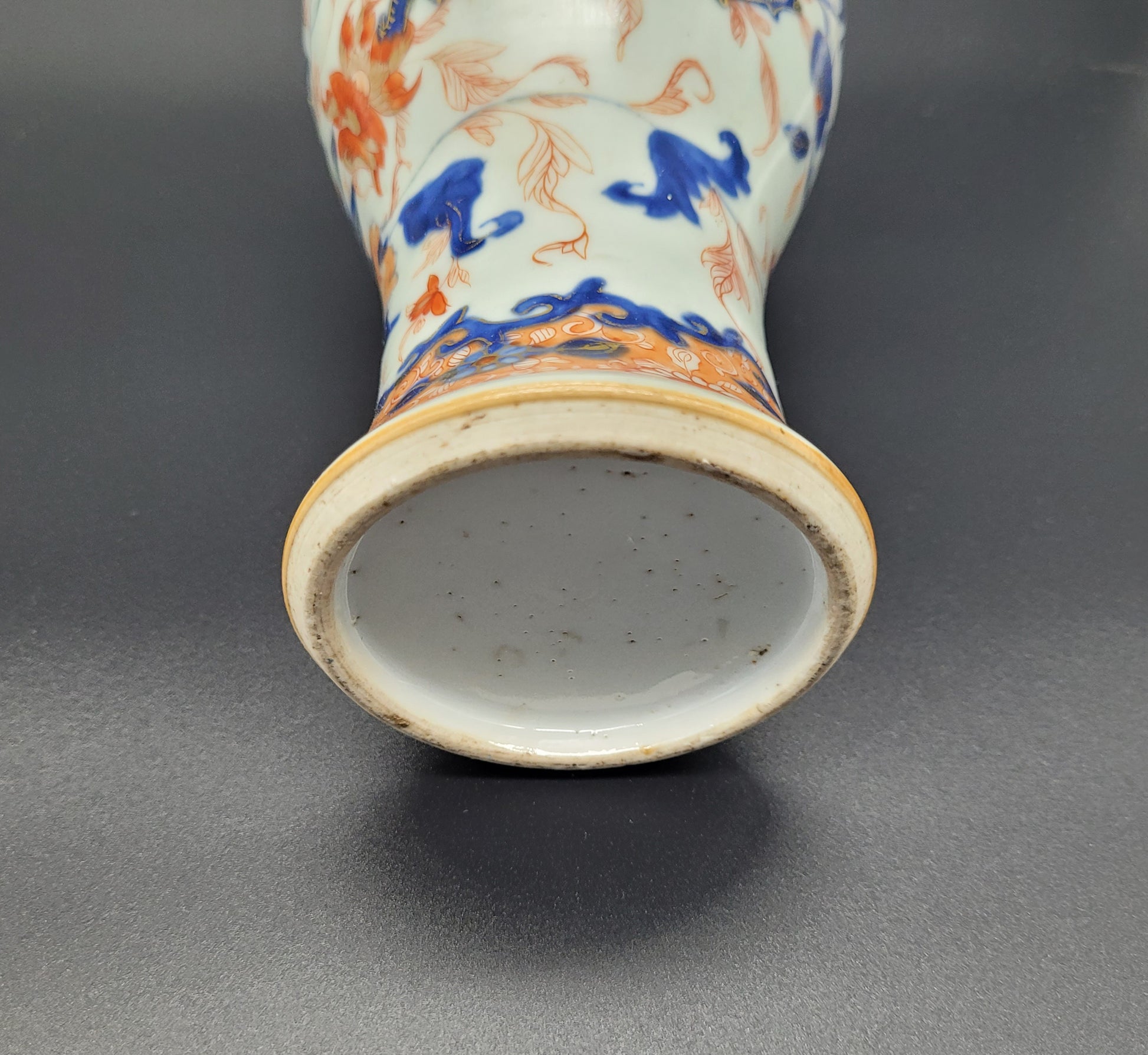 Chinese Kangxi Antique porcelain Vase