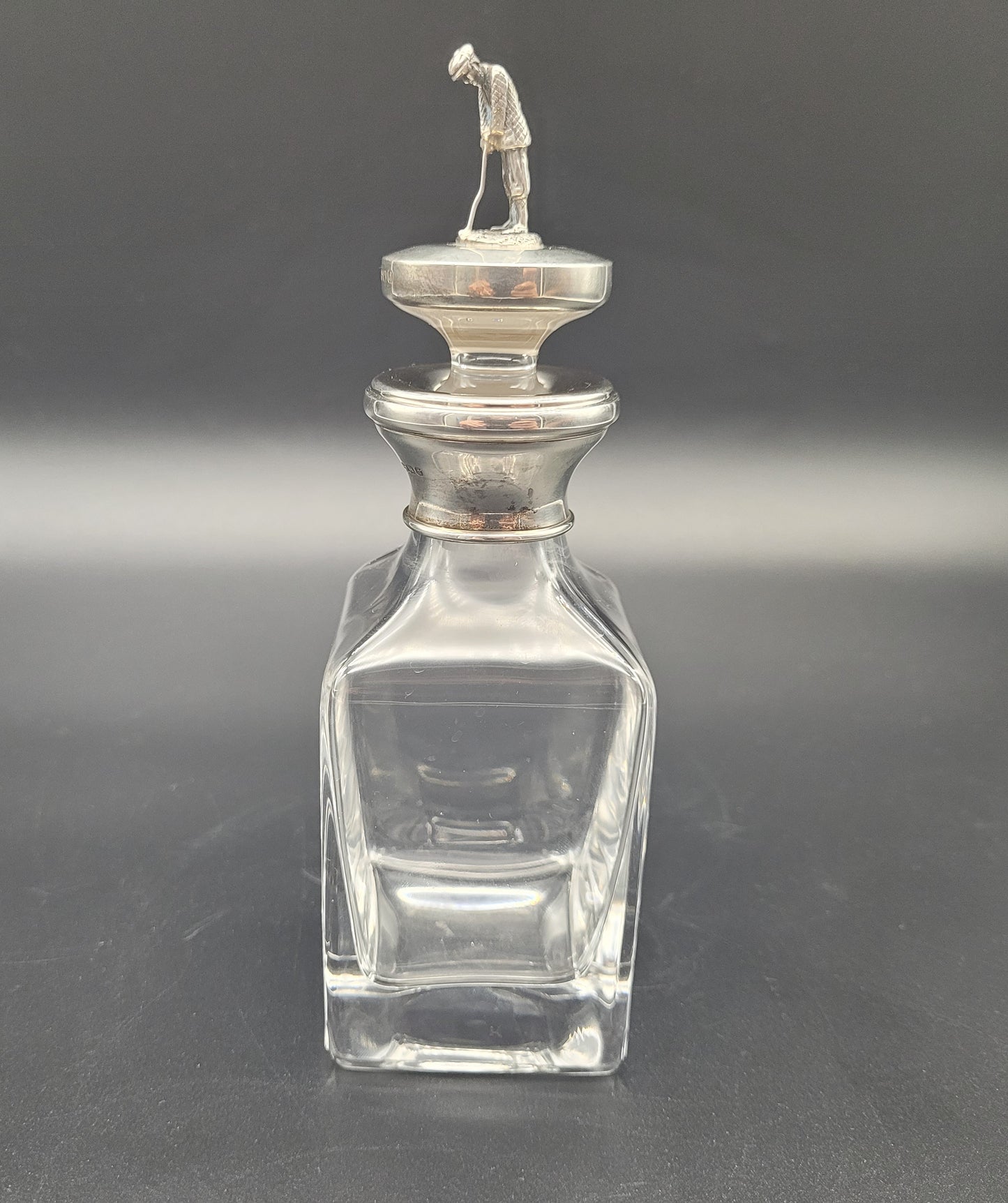 Antique / Vintage Sterling Silver & Crystal Golf Whiskey Decanter Bottle Silver Golfer Stopper