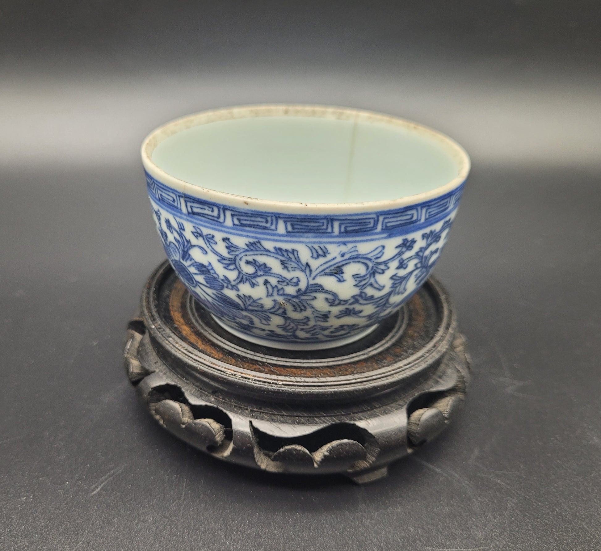 Chinese 18th century Blue & White Bowl 