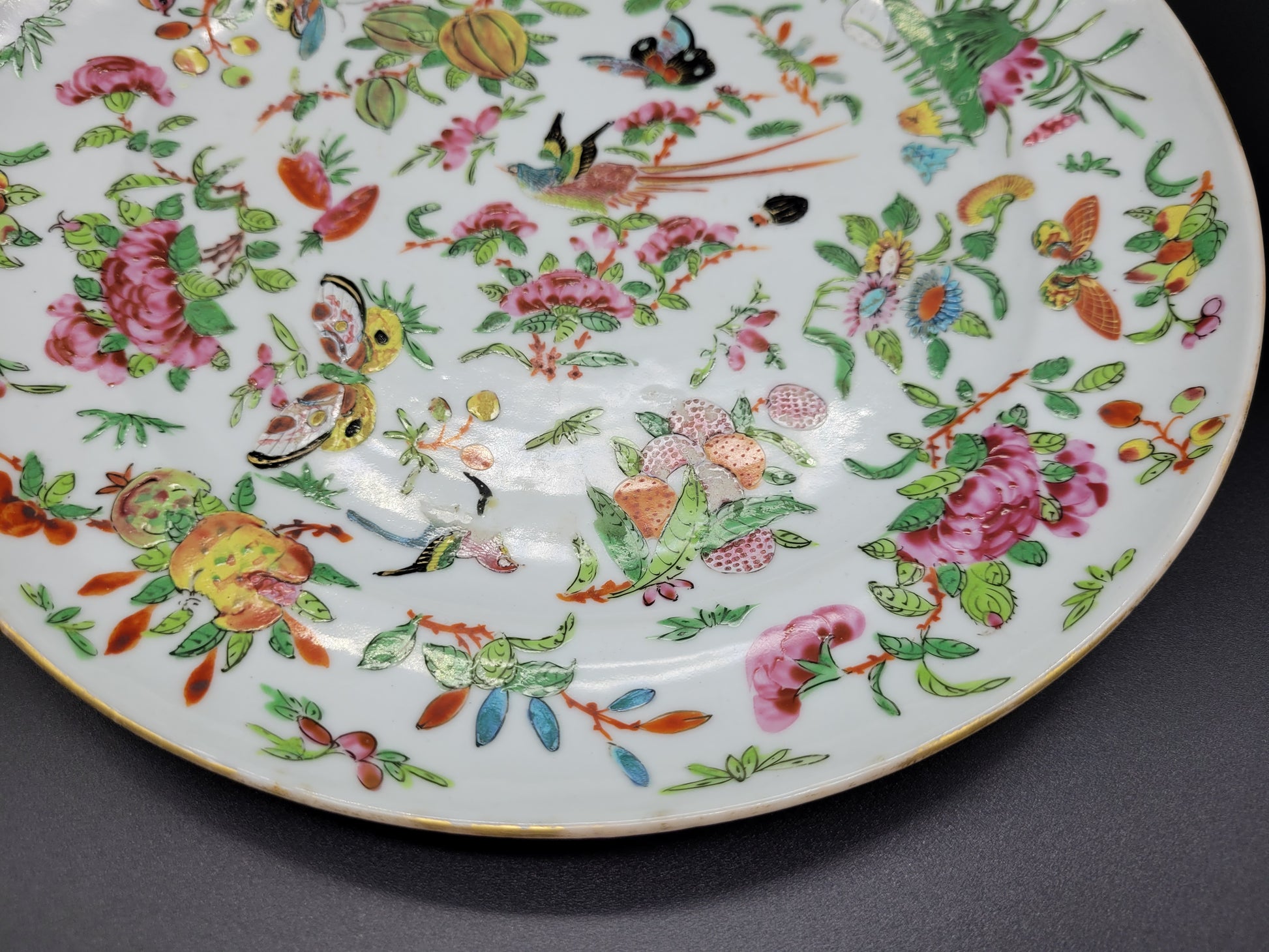 Chinese Late 18th Early 19th Century Famille Rose Plate