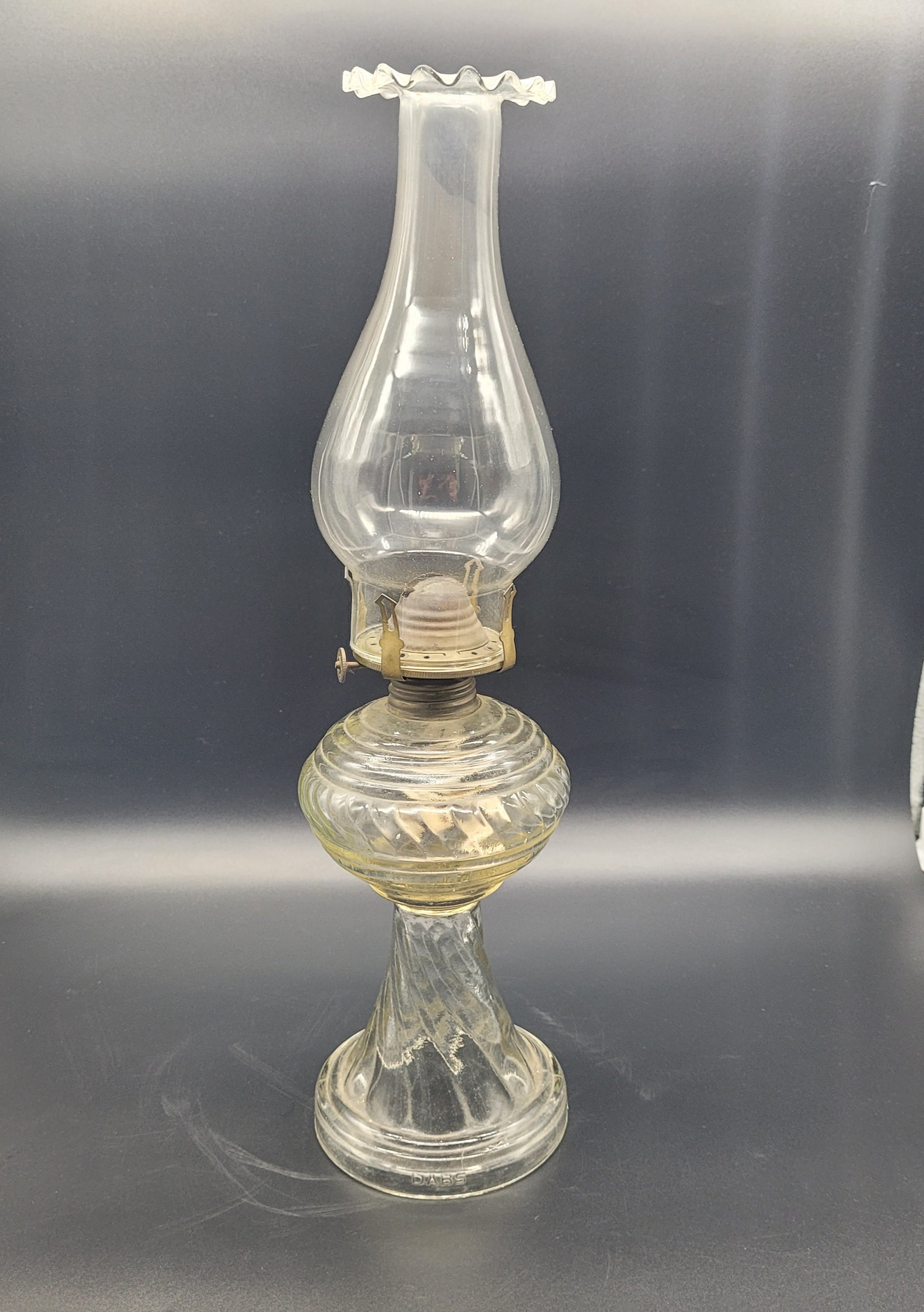 A Rare and Beautiful "Dabbs" Brand Oil Lamp late 1800s