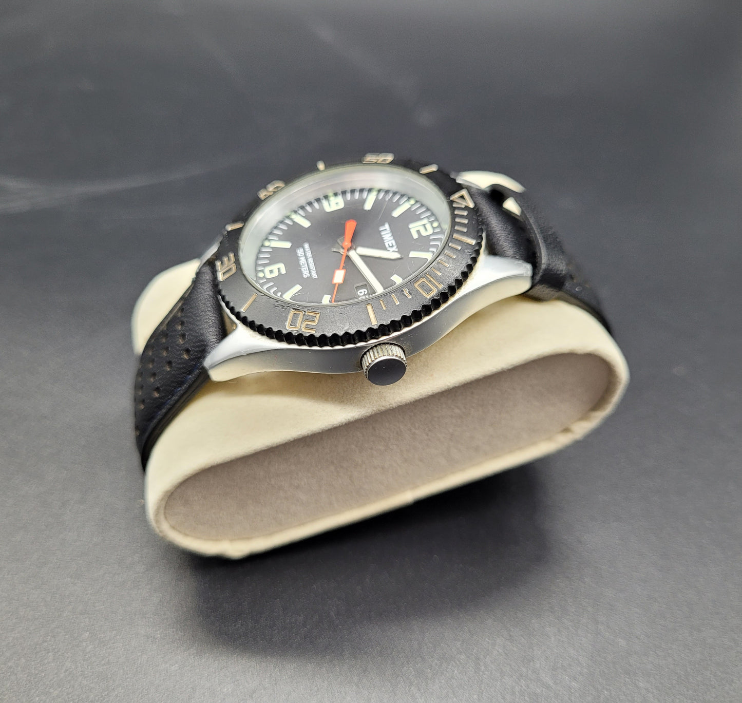 Vintage Mens Watch Diver style with Black Dial