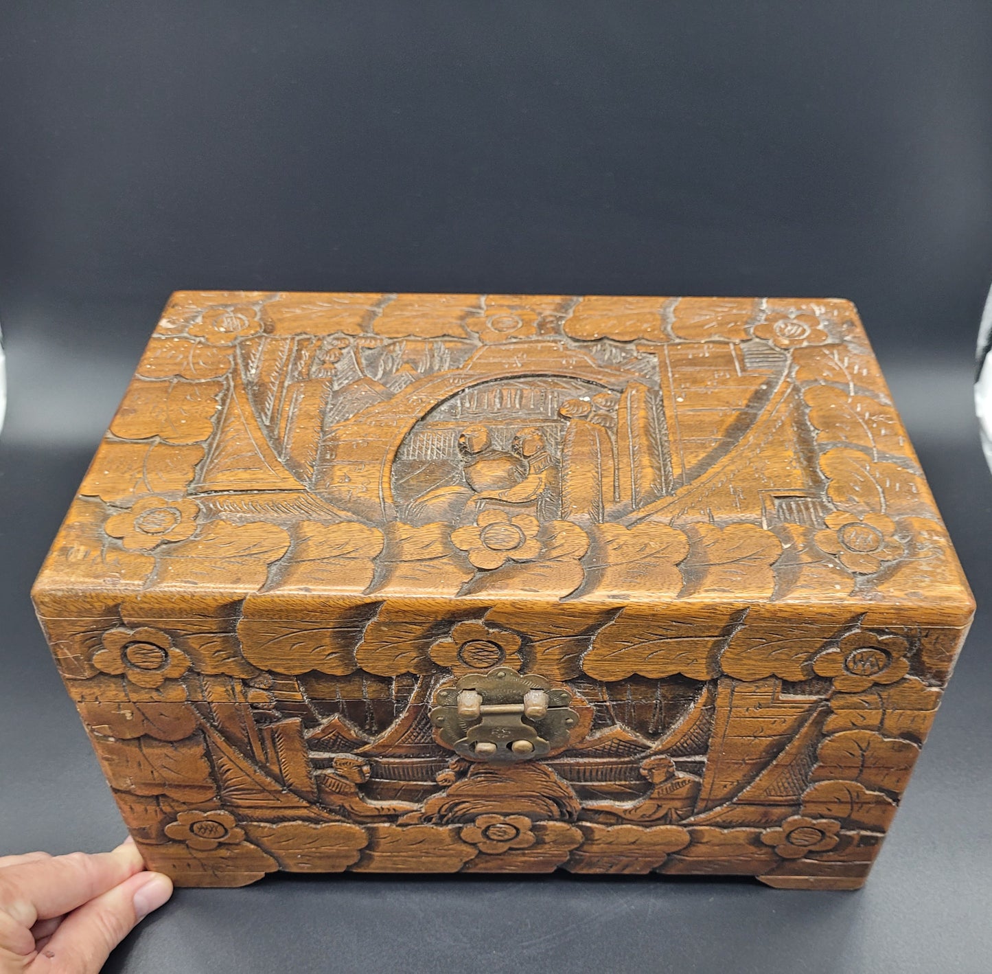 Antique Chinese 19th century Carved Wooden Box