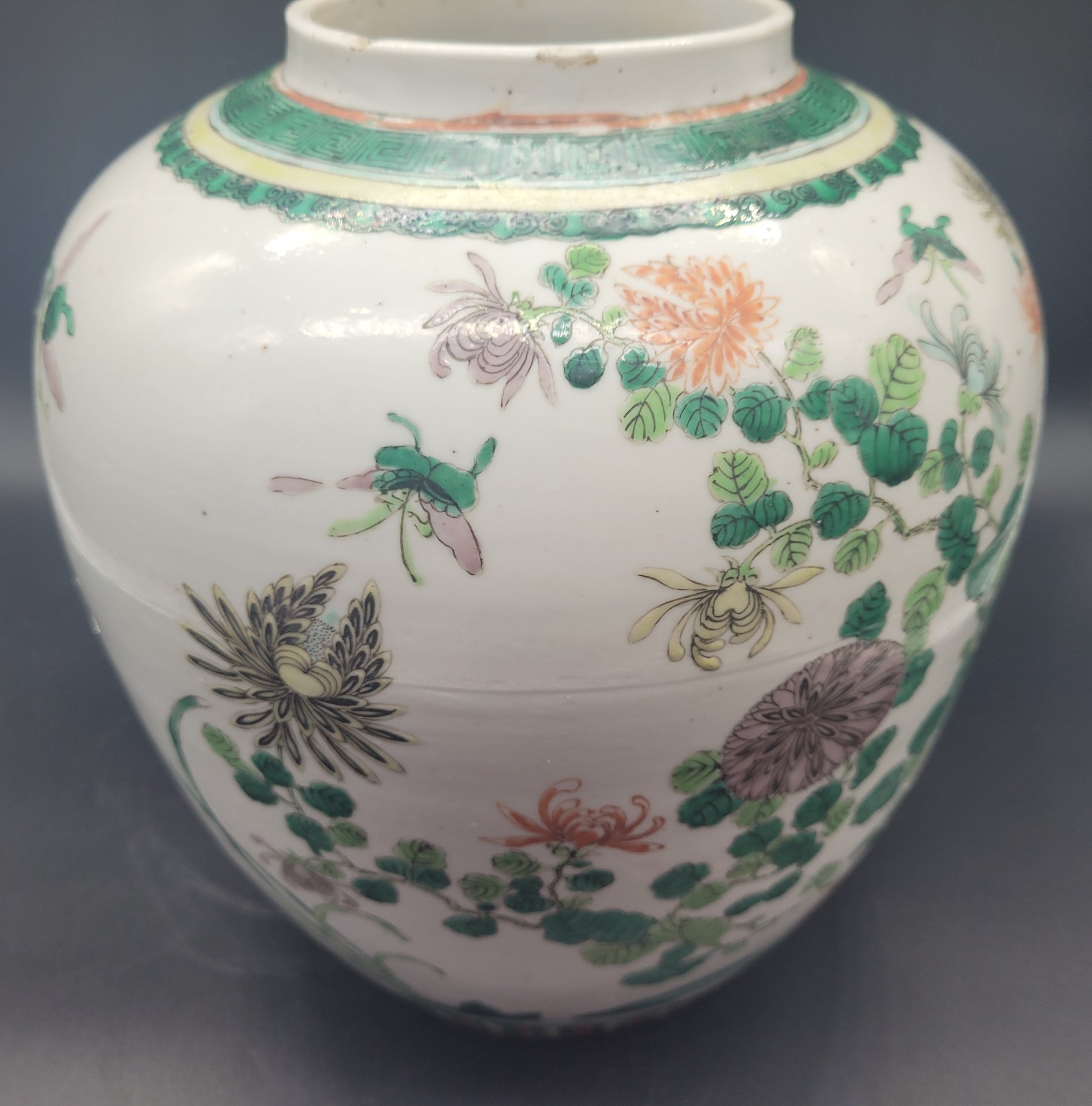 Beautiful LARGE Chinese Famille Vert Ginger Jar & Carved Wooden Stand  BUY ANTIQUES UK